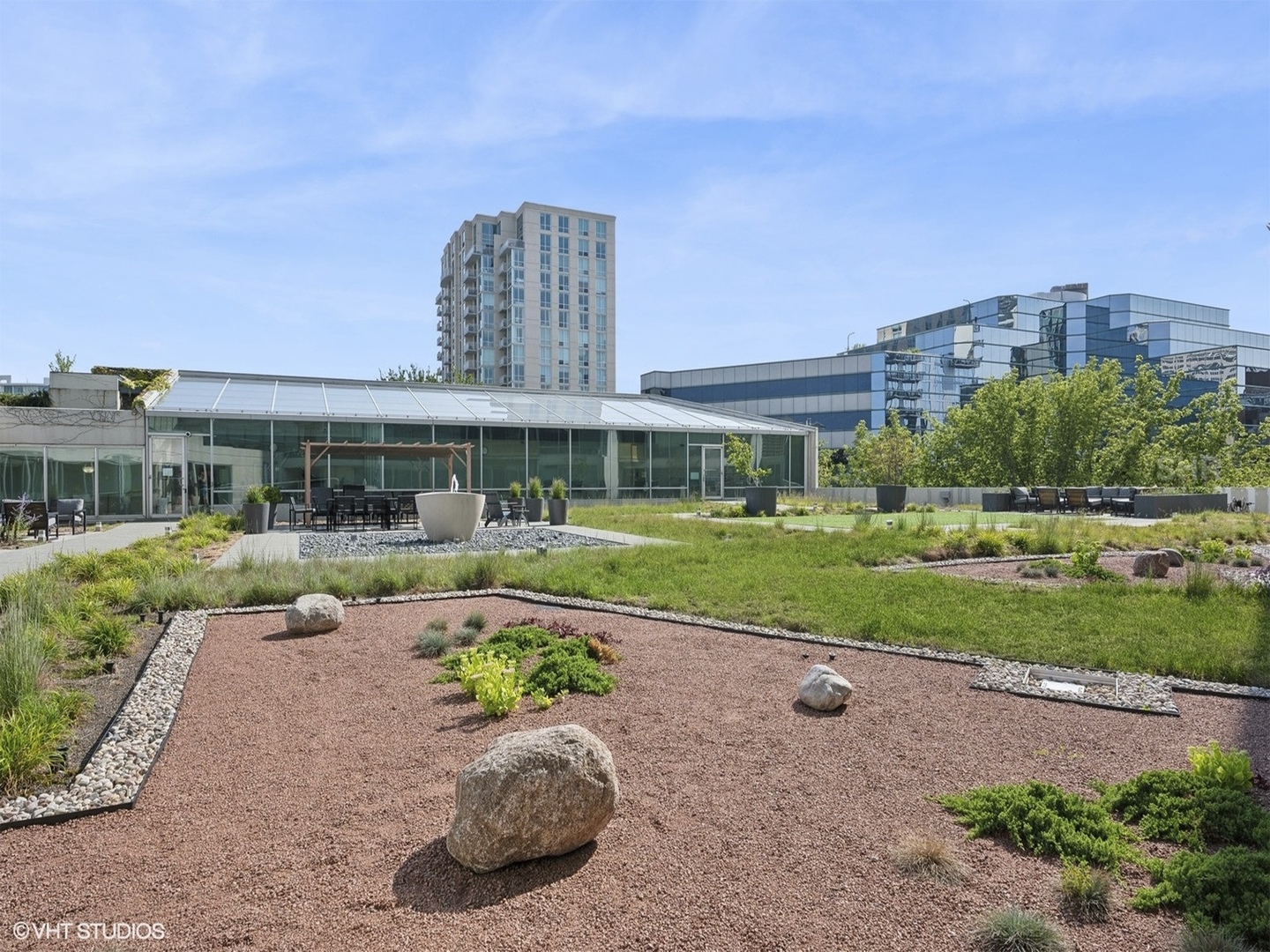 1720 Maple Avenue Unit: 2420