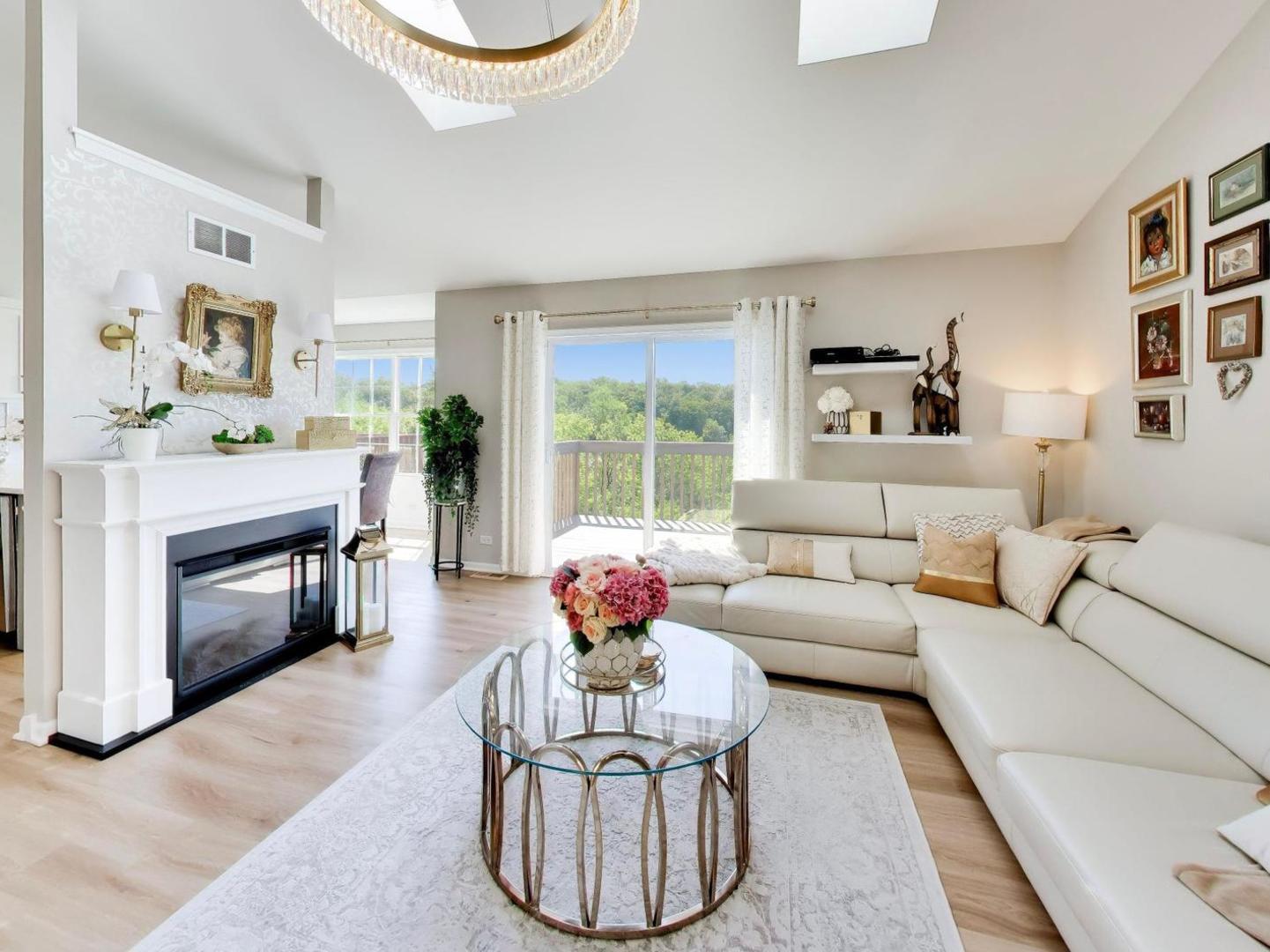 986 Viewpoint Drive