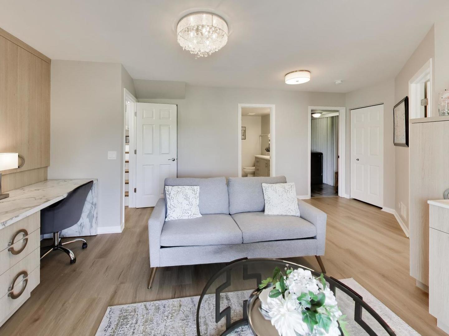 986 Viewpoint Drive