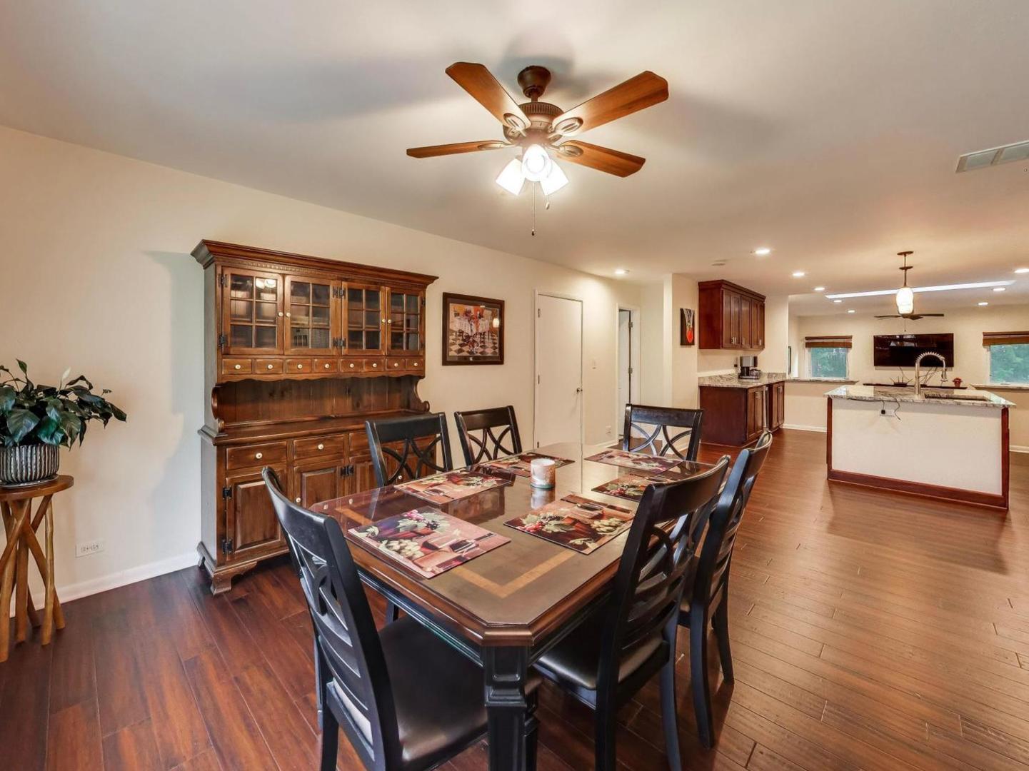 603 Chelmsford Lane