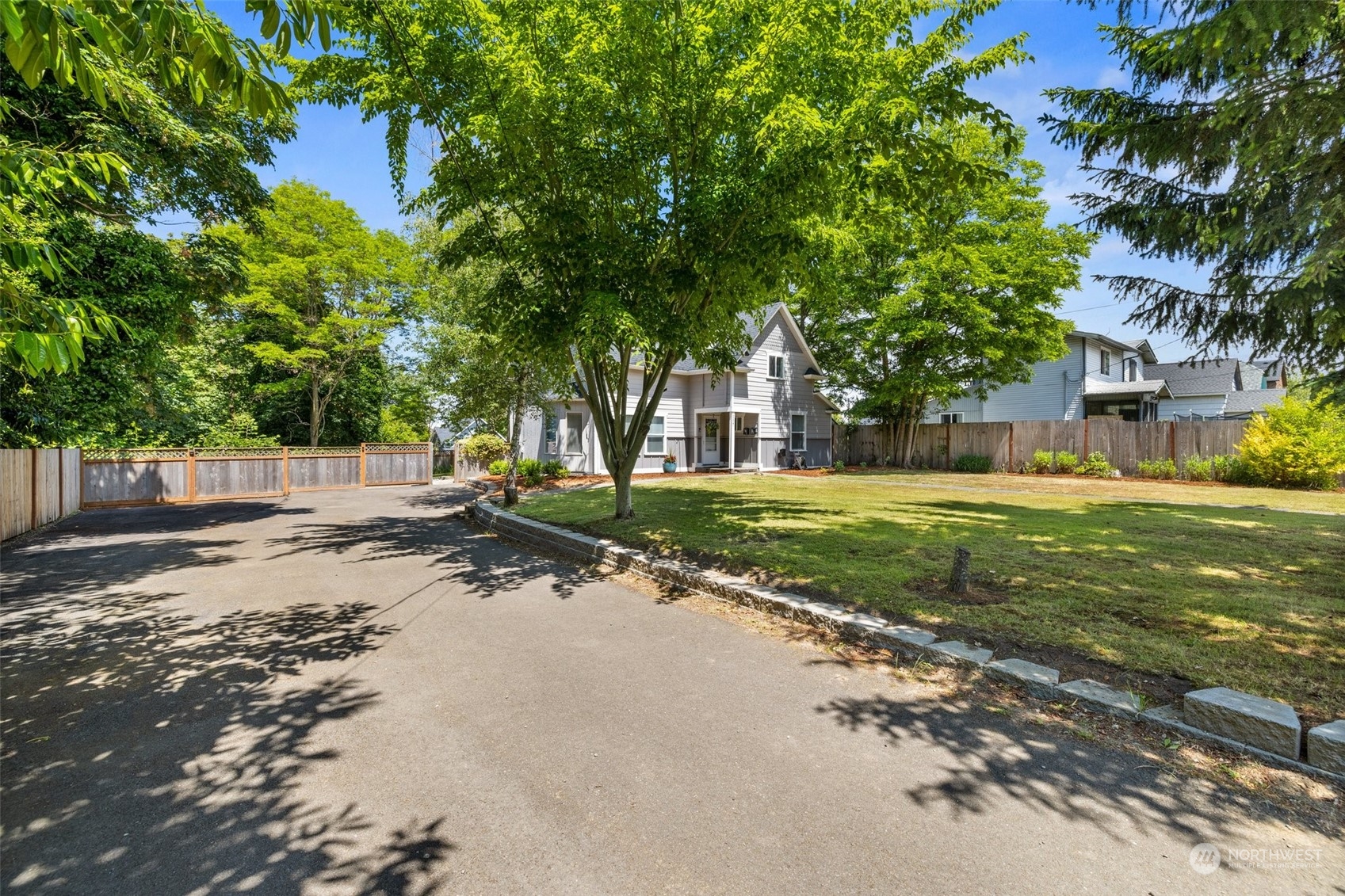 107 E 35th Street