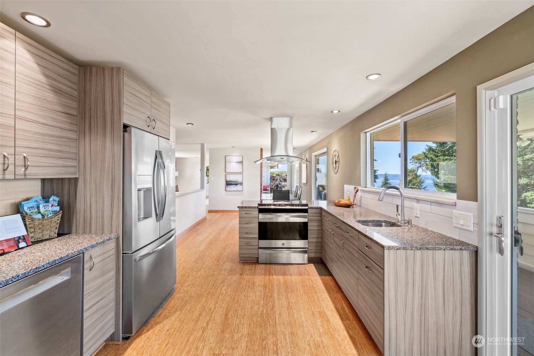 16905 27th Avenue SW