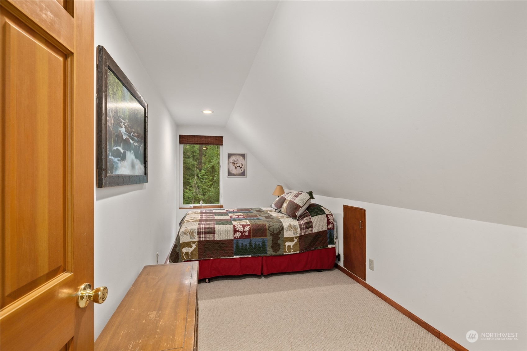 370 Sandelin Lane