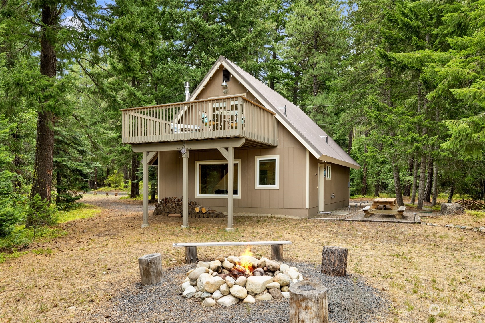 370 Sandelin Lane