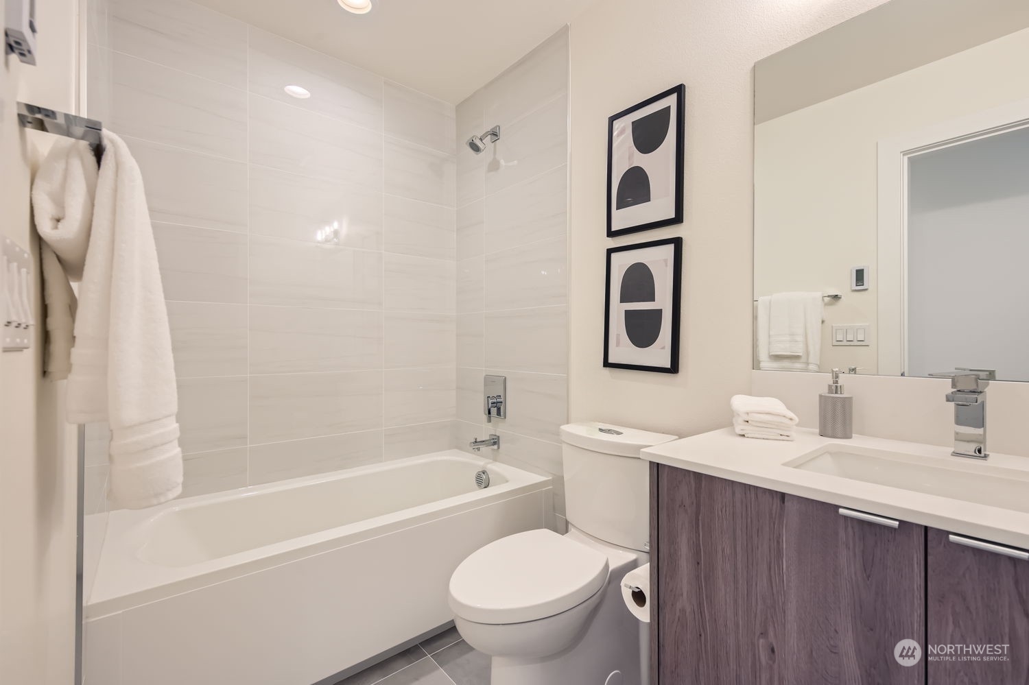 3410 15th Avenue W Unit: B