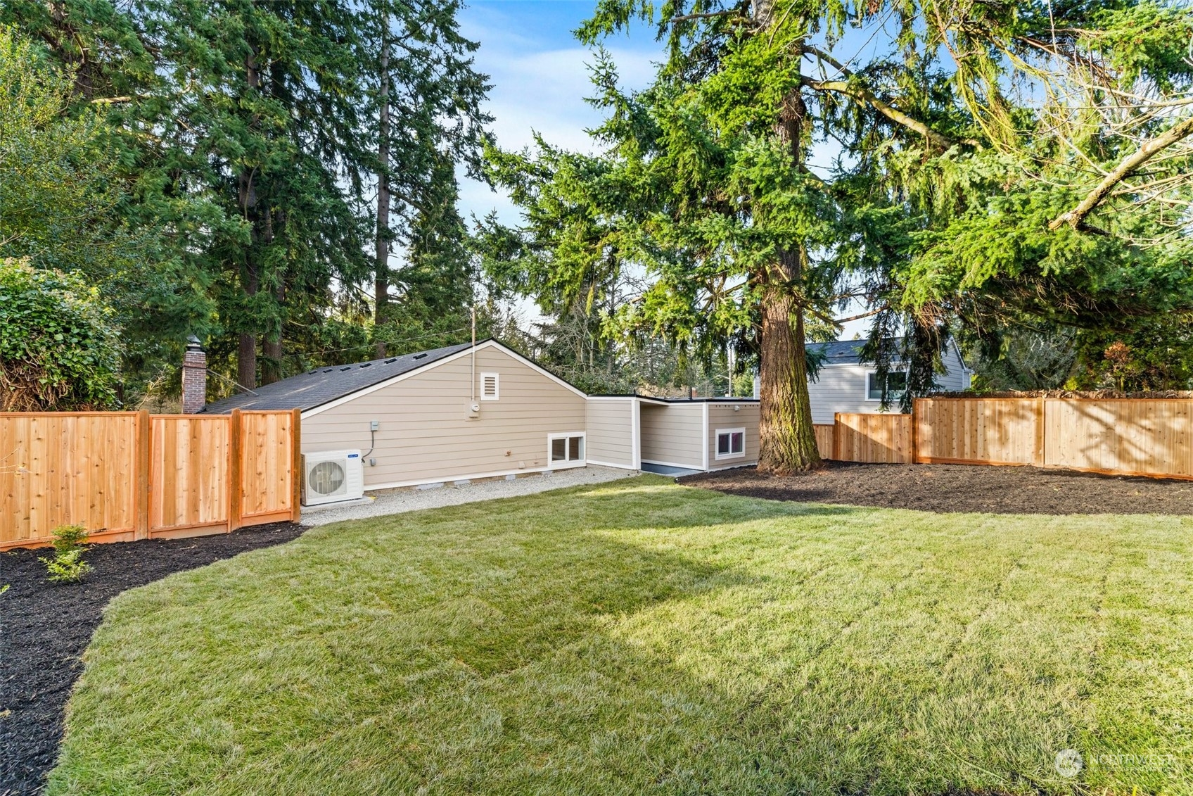 12520 14th Avenue NE