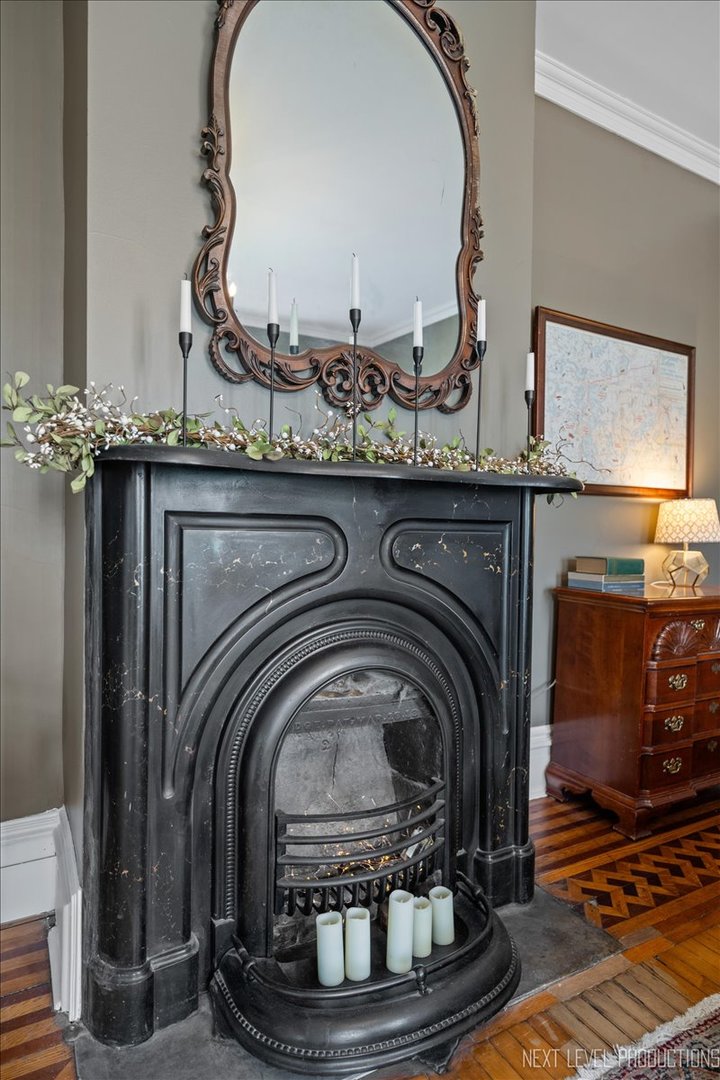 125 S Lincoln Street