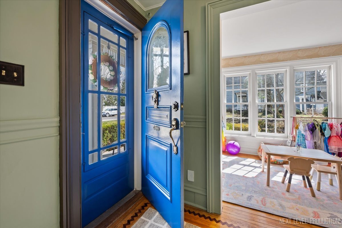 125 S Lincoln Street