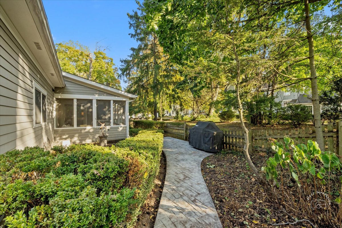 125 S Lincoln Street