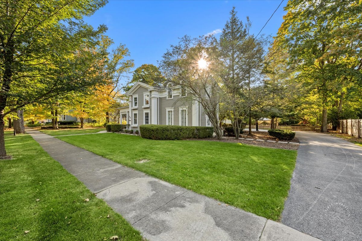 125 S Lincoln Street