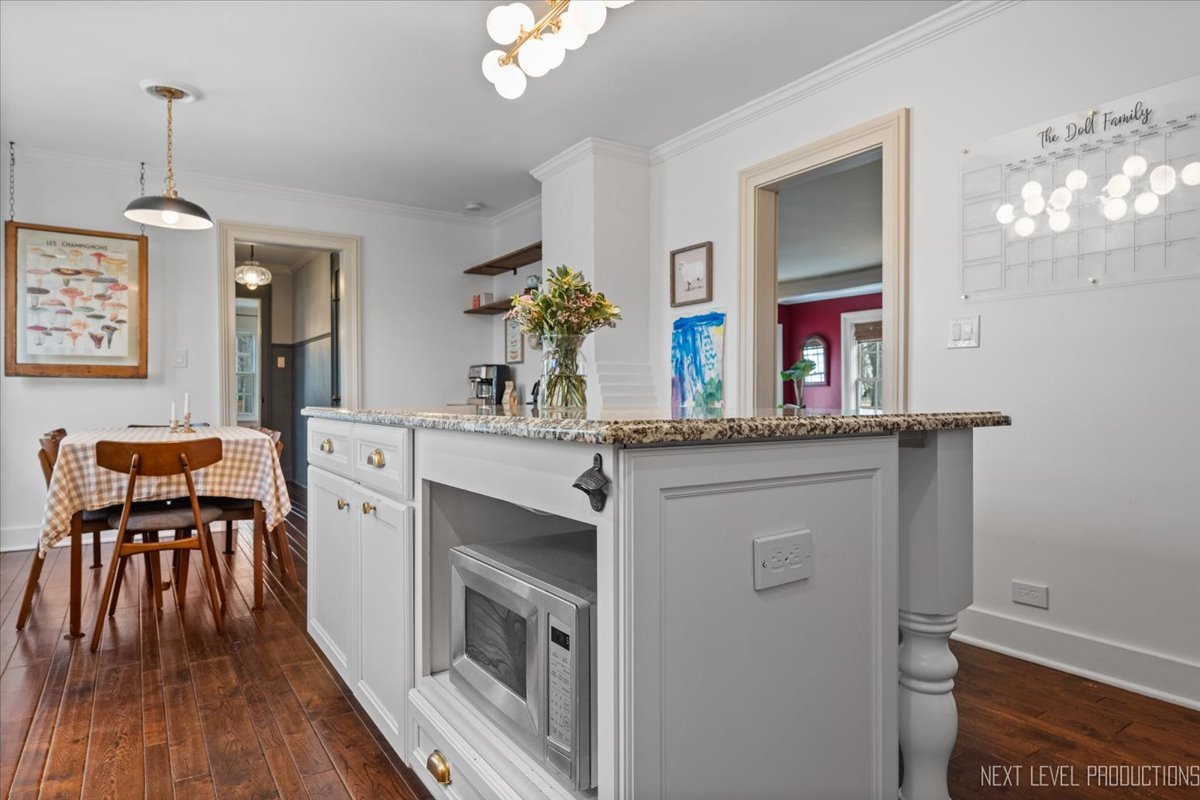 125 S Lincoln Street