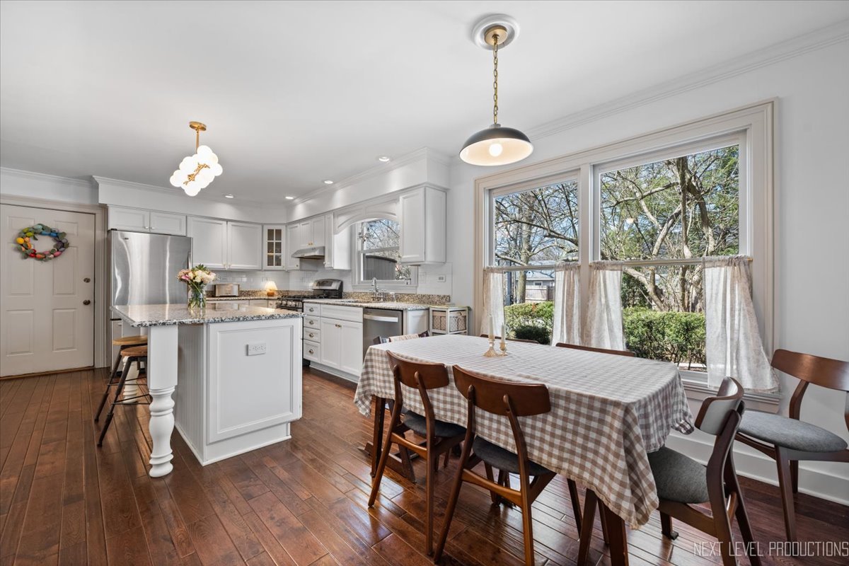 125 S Lincoln Street