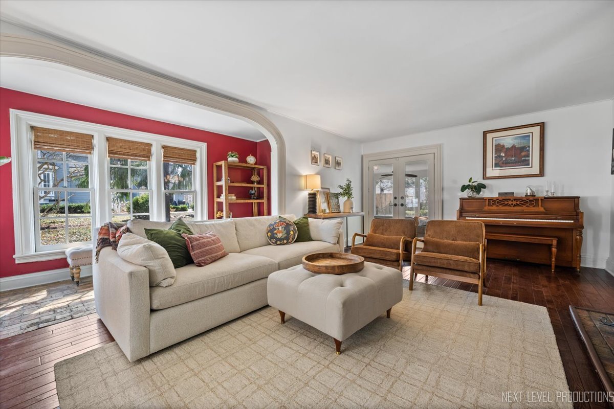 125 S Lincoln Street