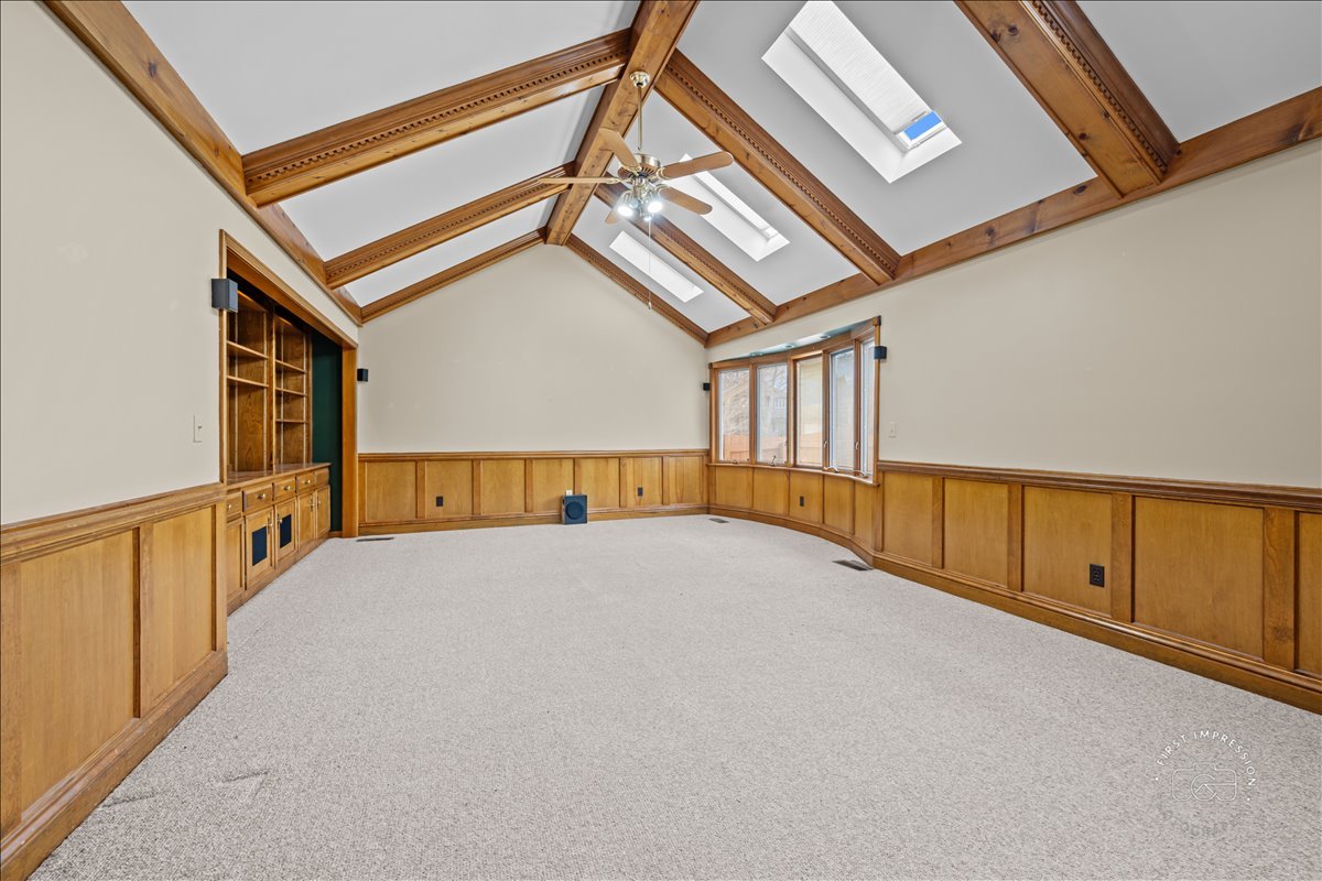 979 Millview Drive