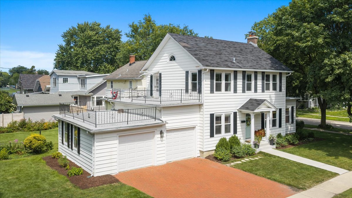 1001 Peyton Street
