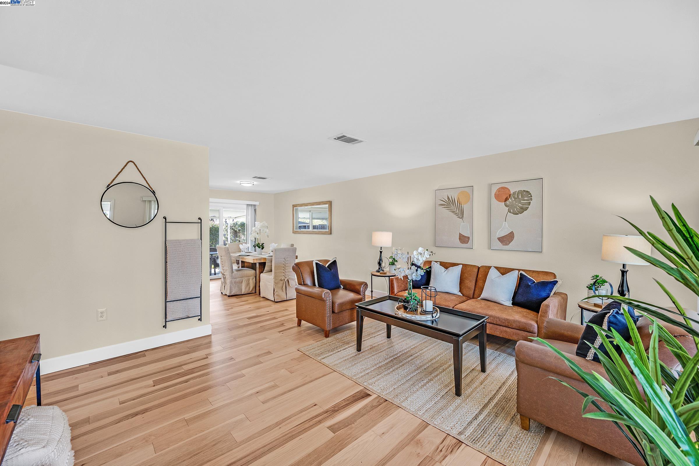 1260 Hibiscus Way