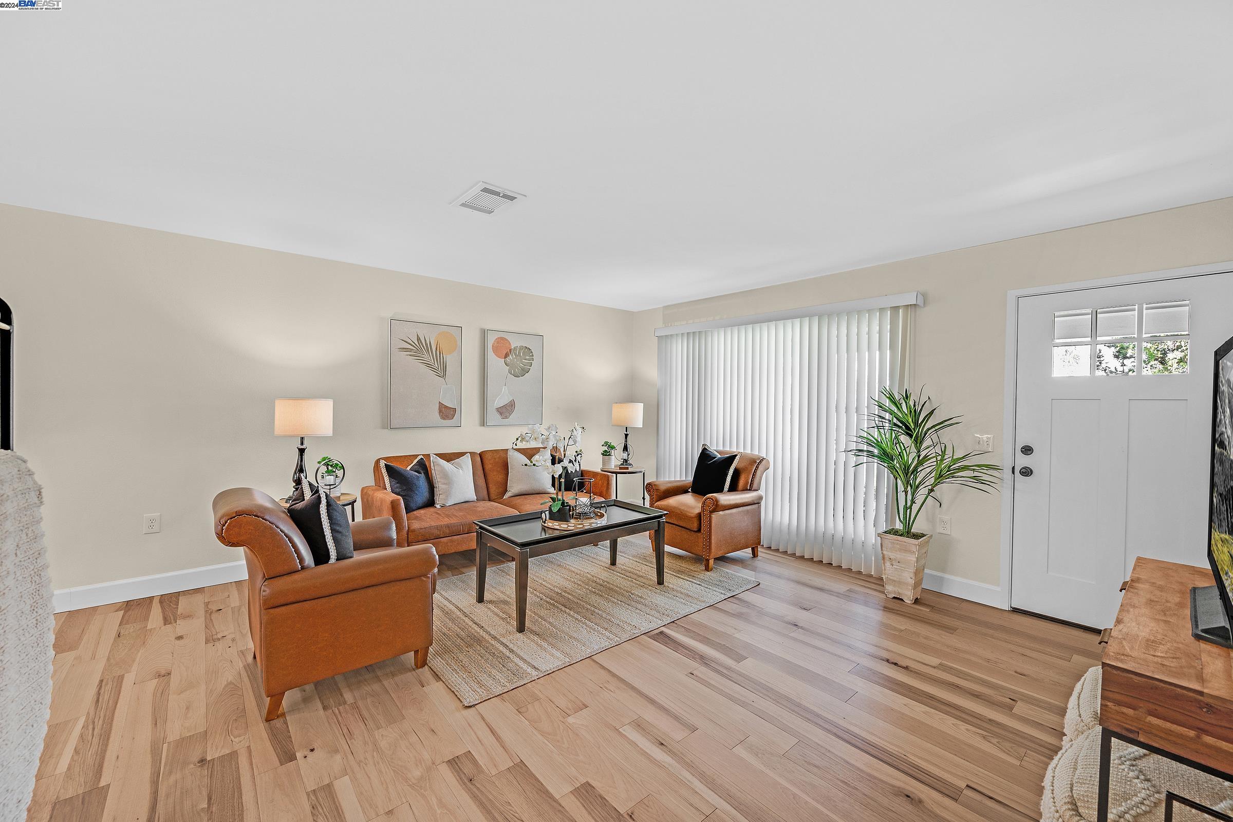 1260 Hibiscus Way