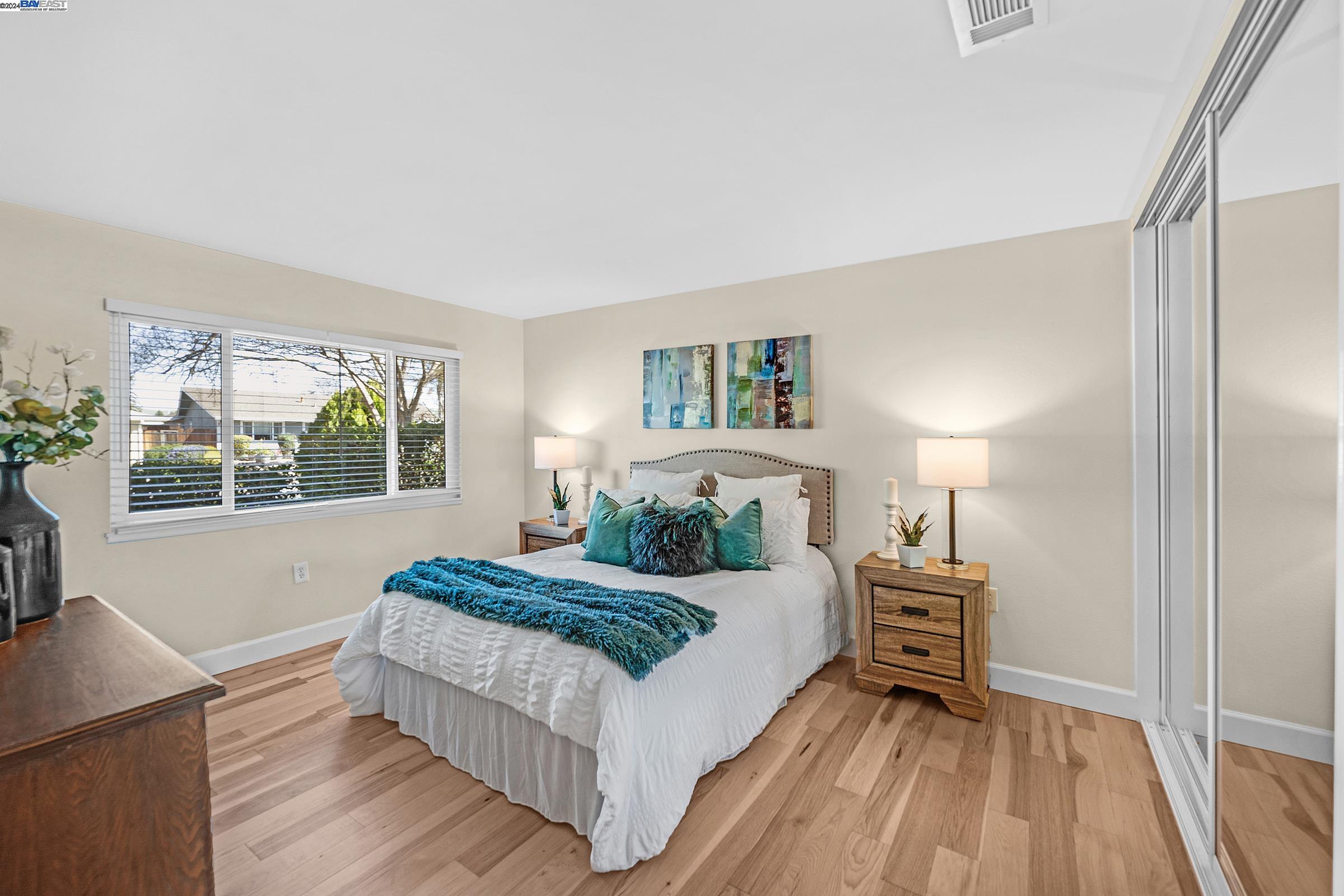 1260 Hibiscus Way