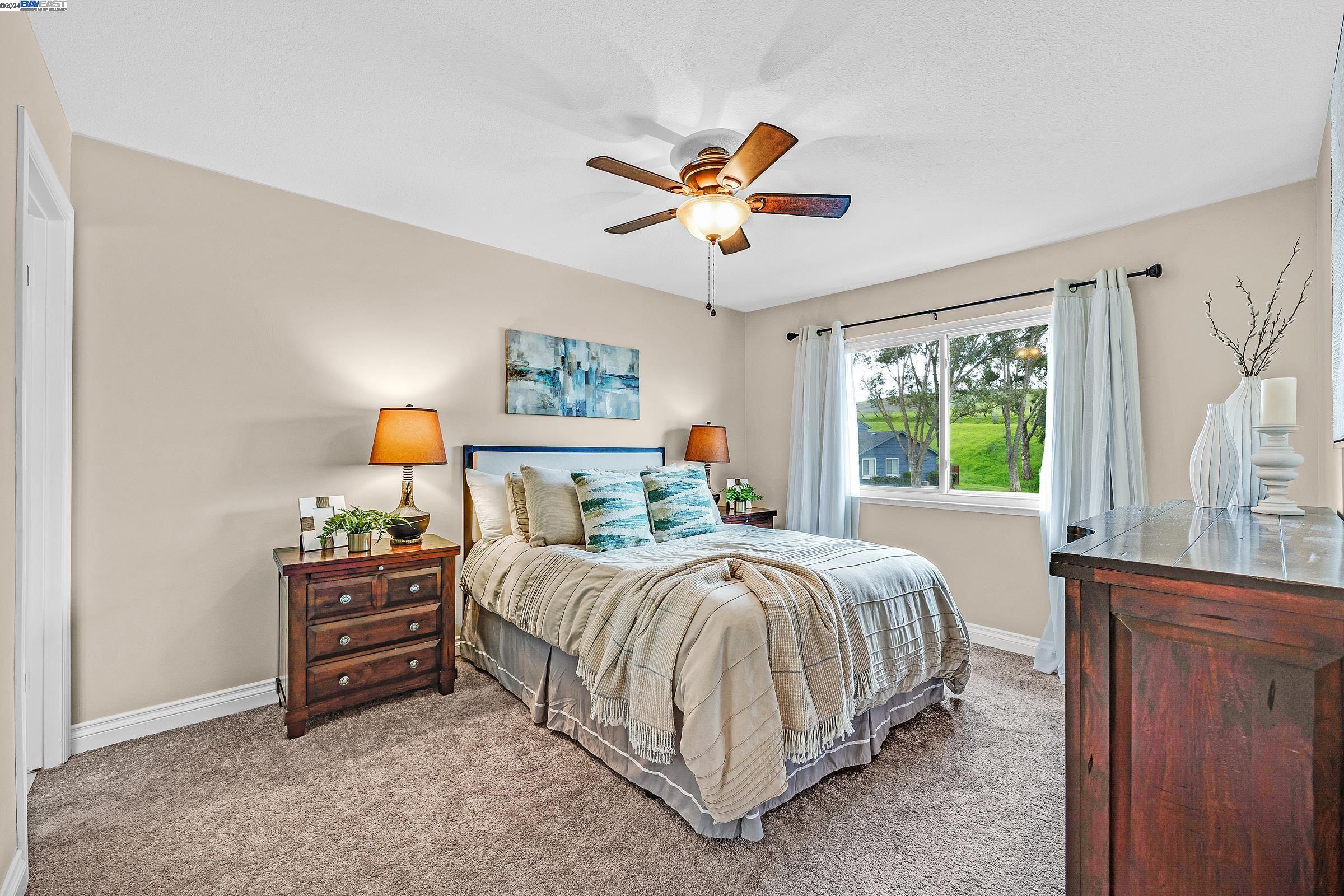 1251 Spring Valley Cmn