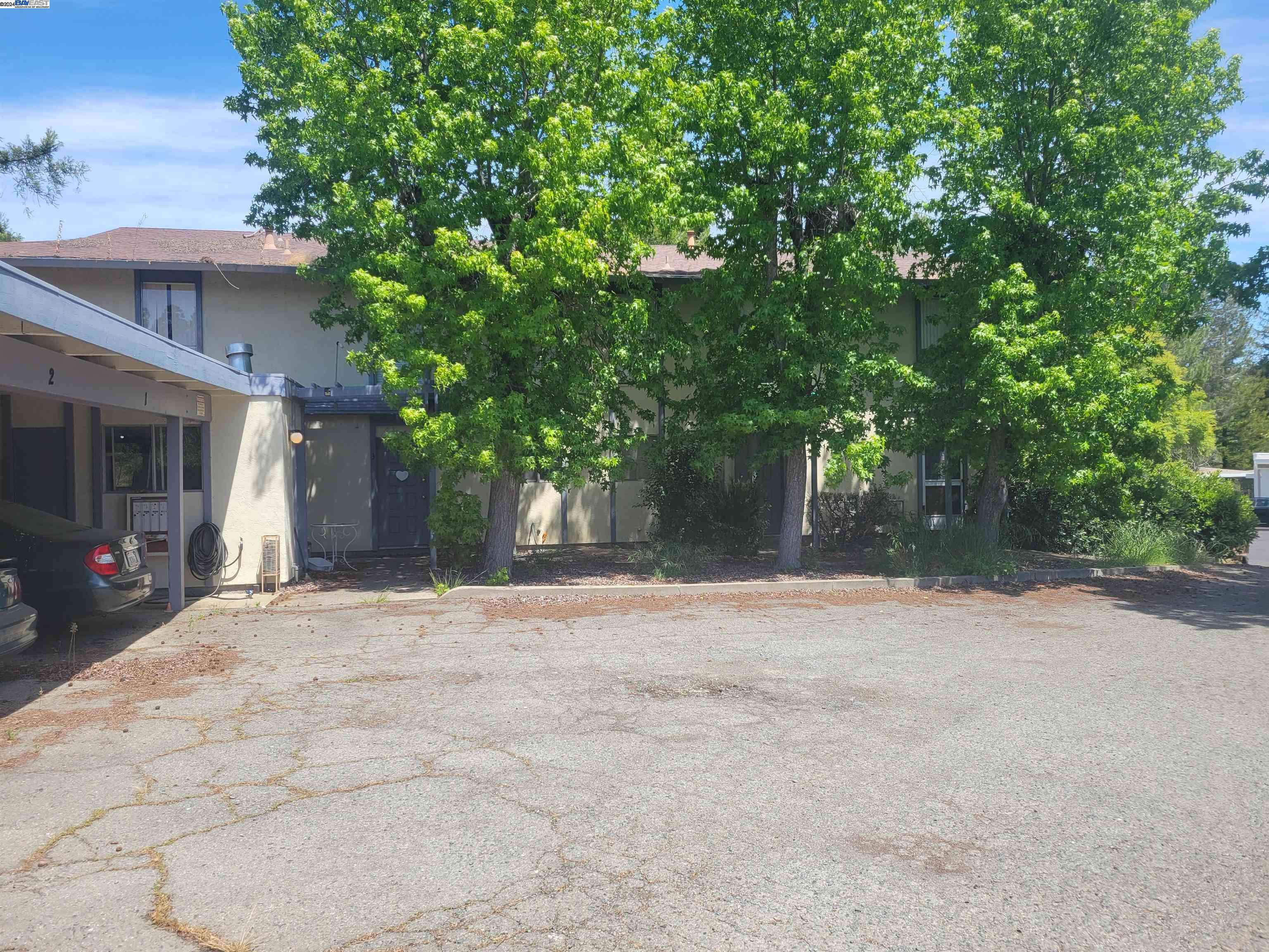 11 Donegal Ct