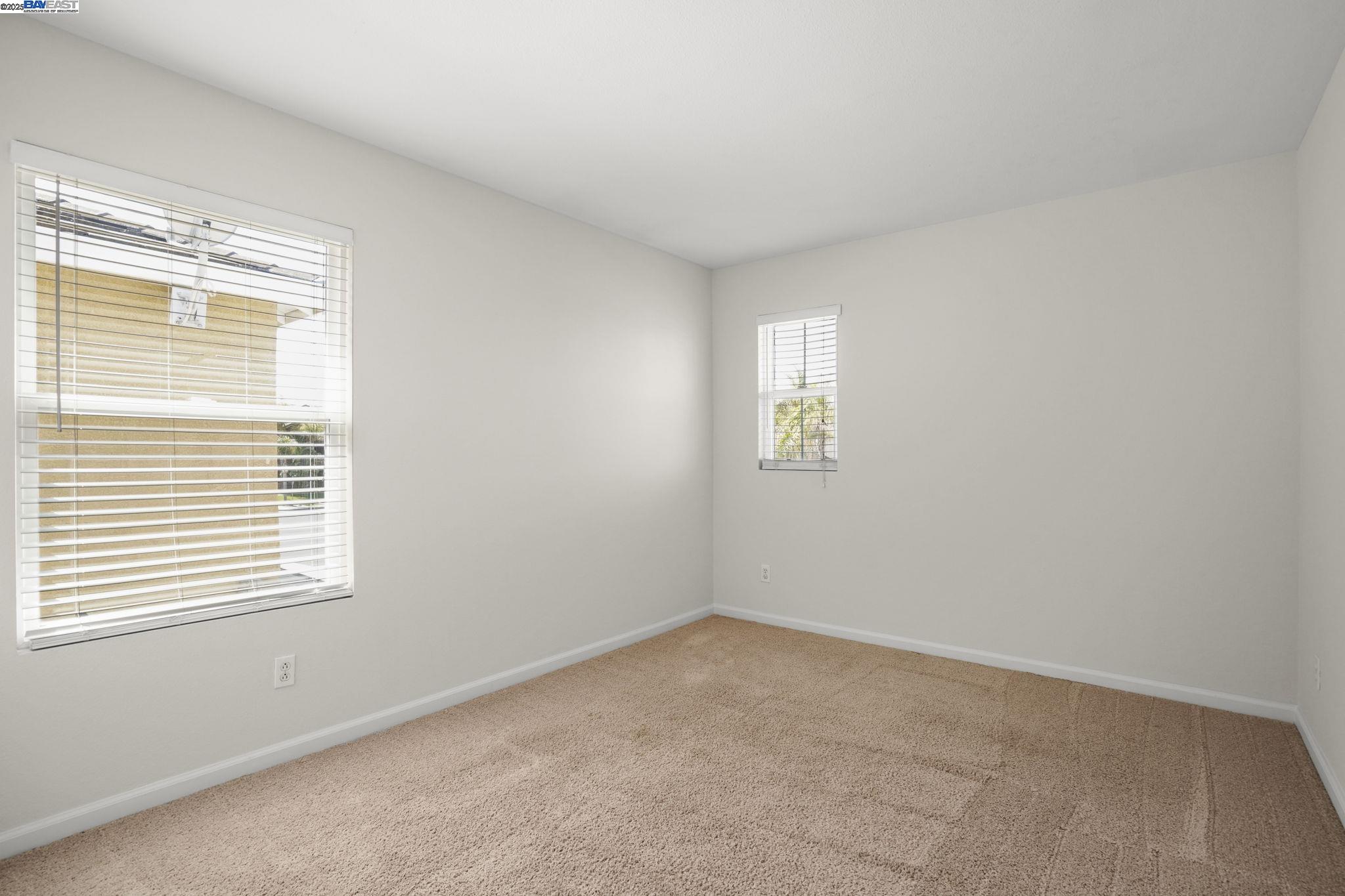 2451 Aberdeen Ln