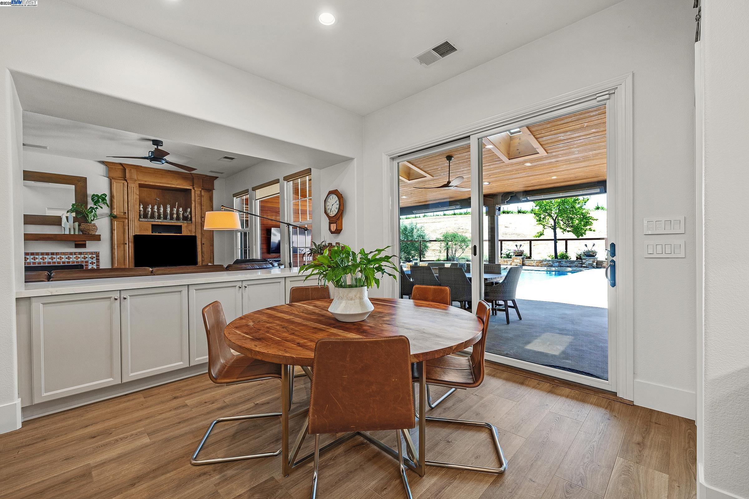 2465 Belmont Dr