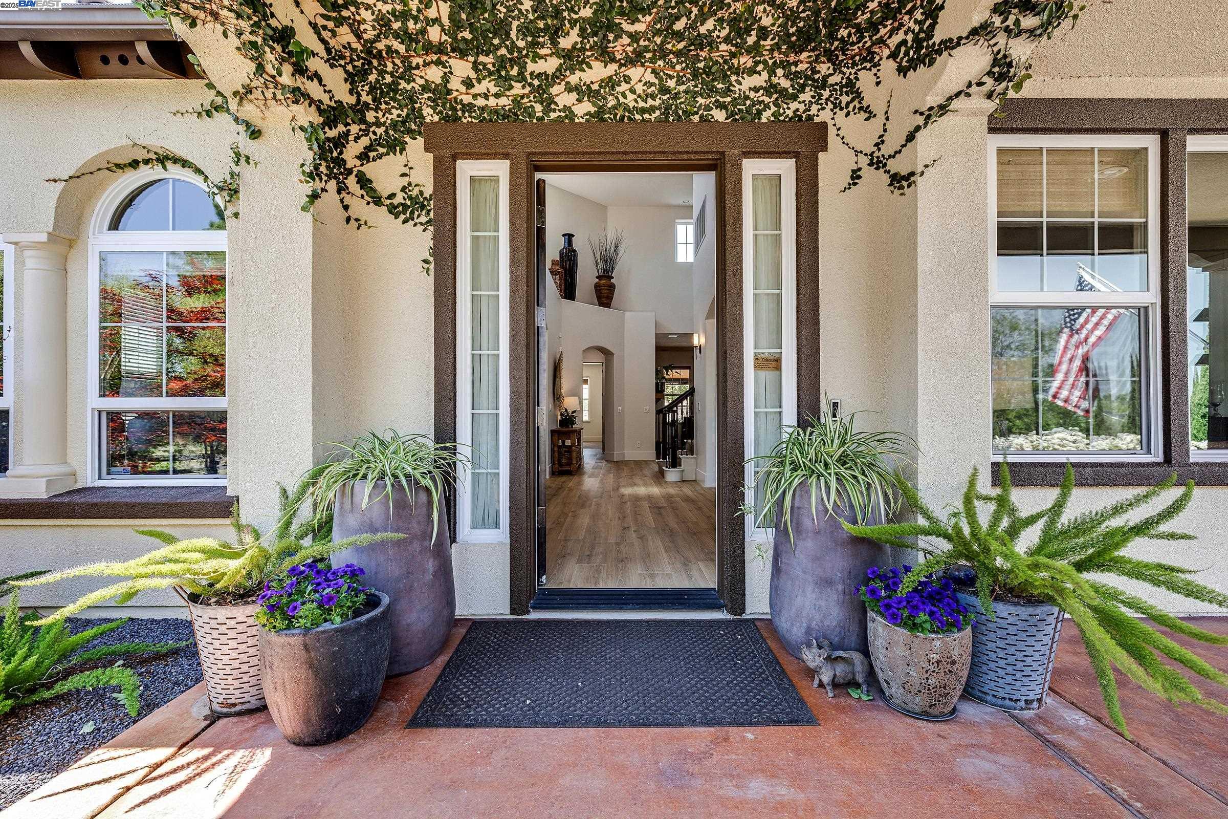 2465 Belmont Dr