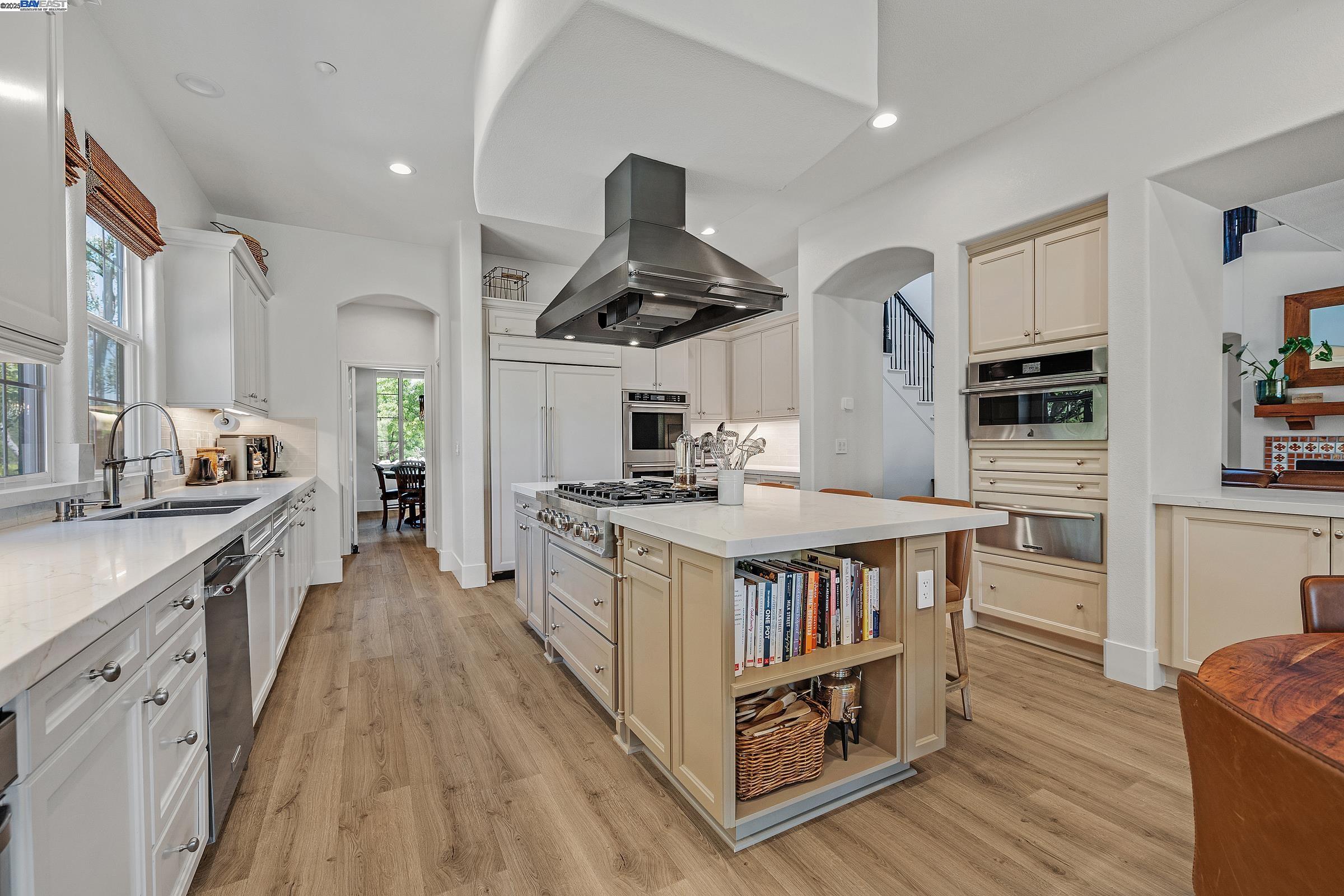 2465 Belmont Dr