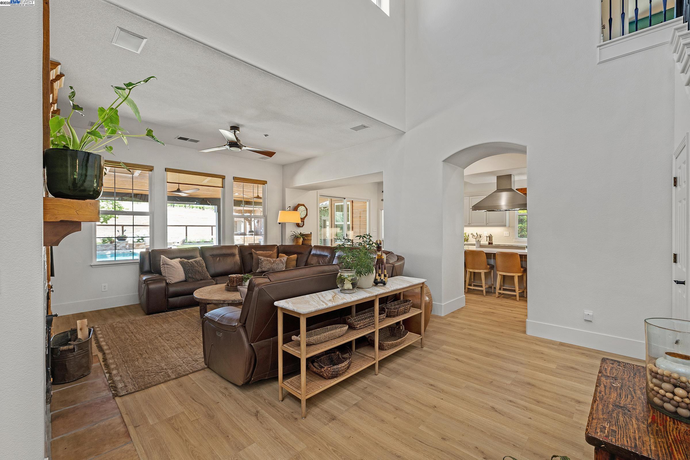 2465 Belmont Dr