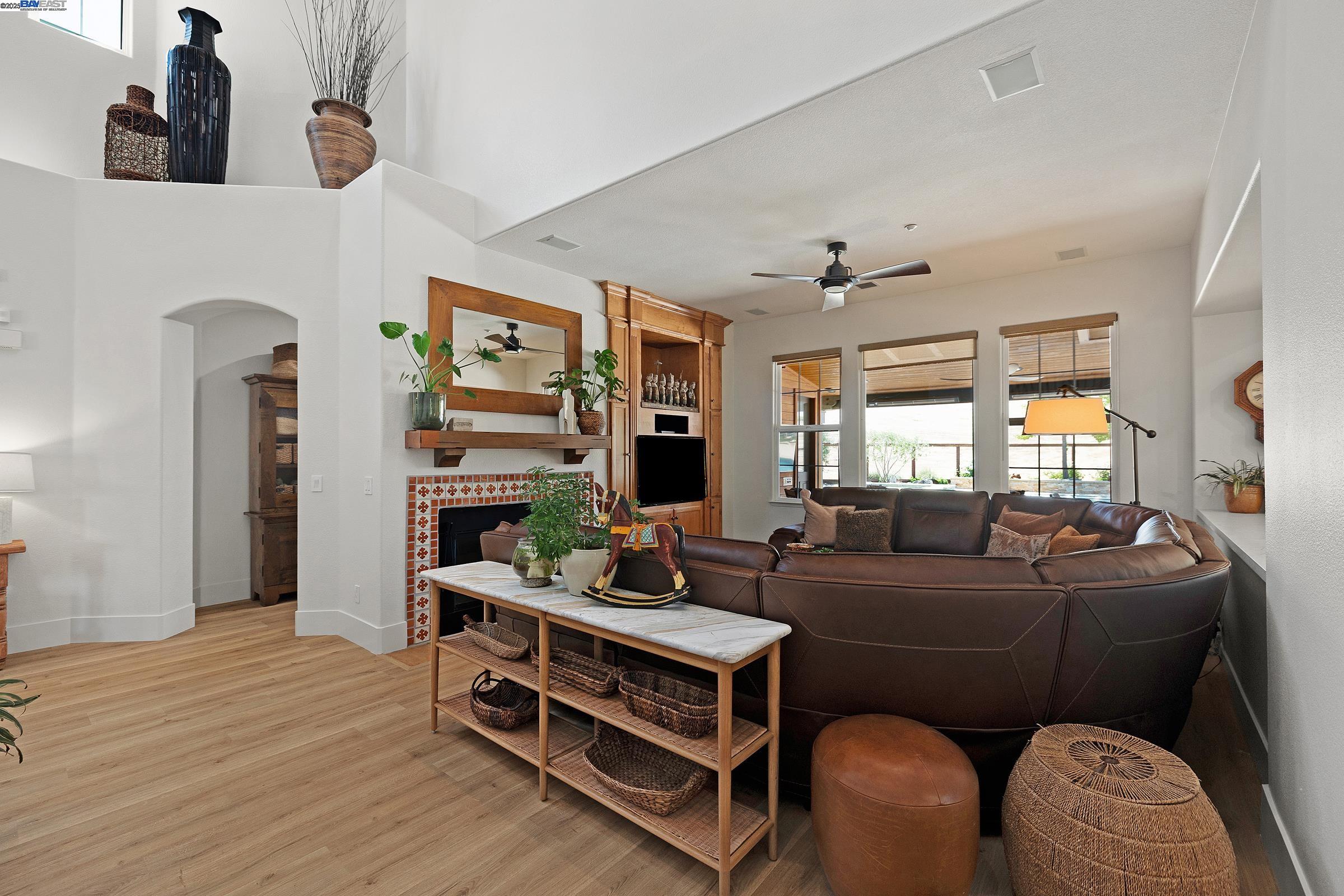 2465 Belmont Dr