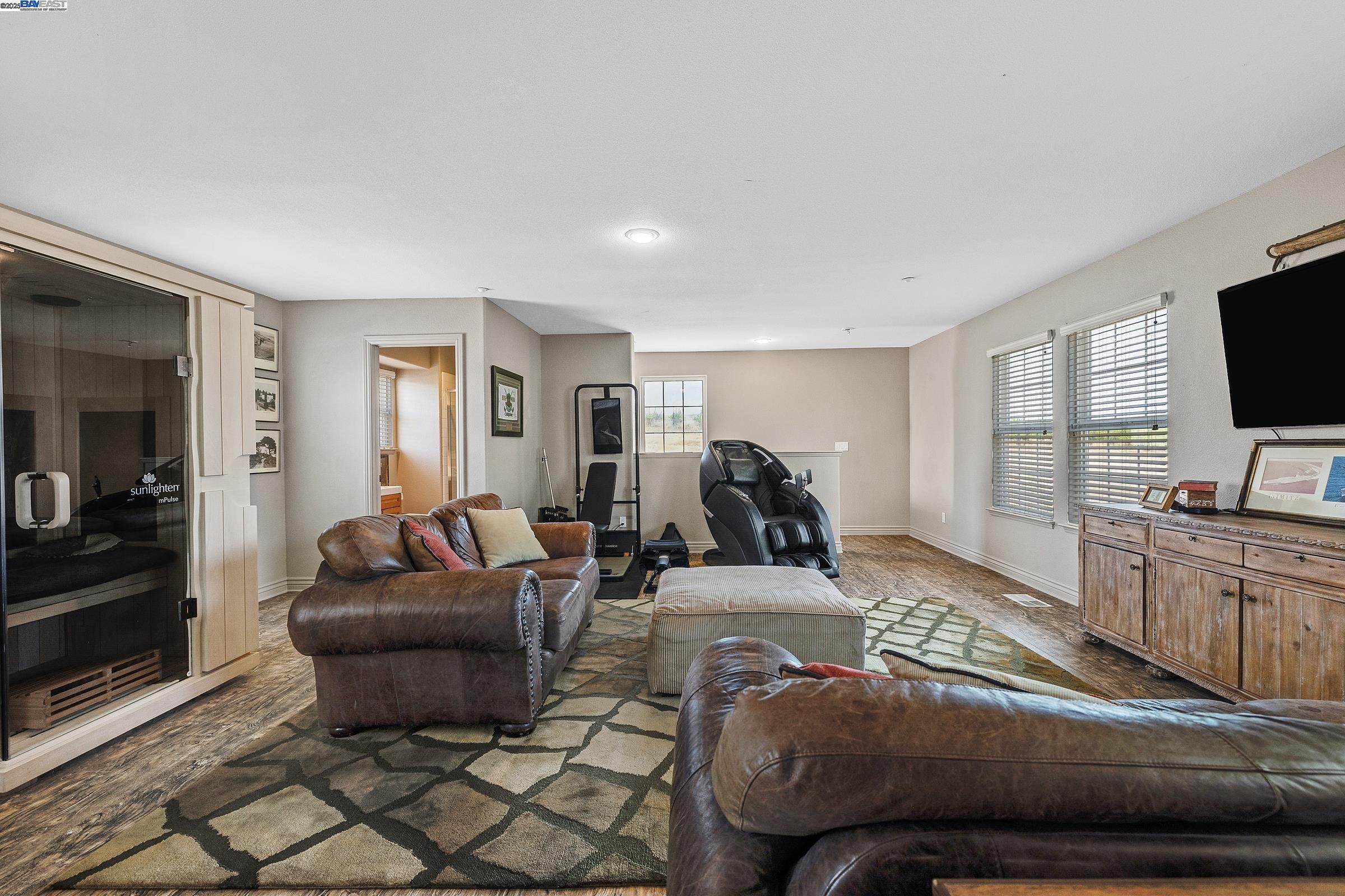 2465 Belmont Dr