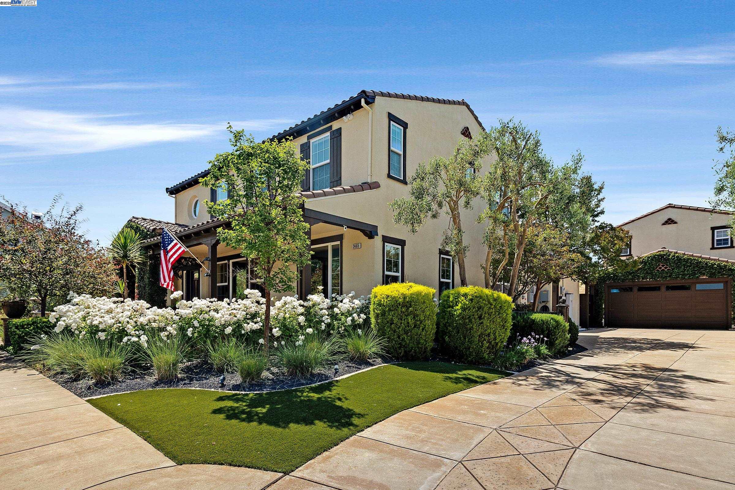2465 Belmont Dr