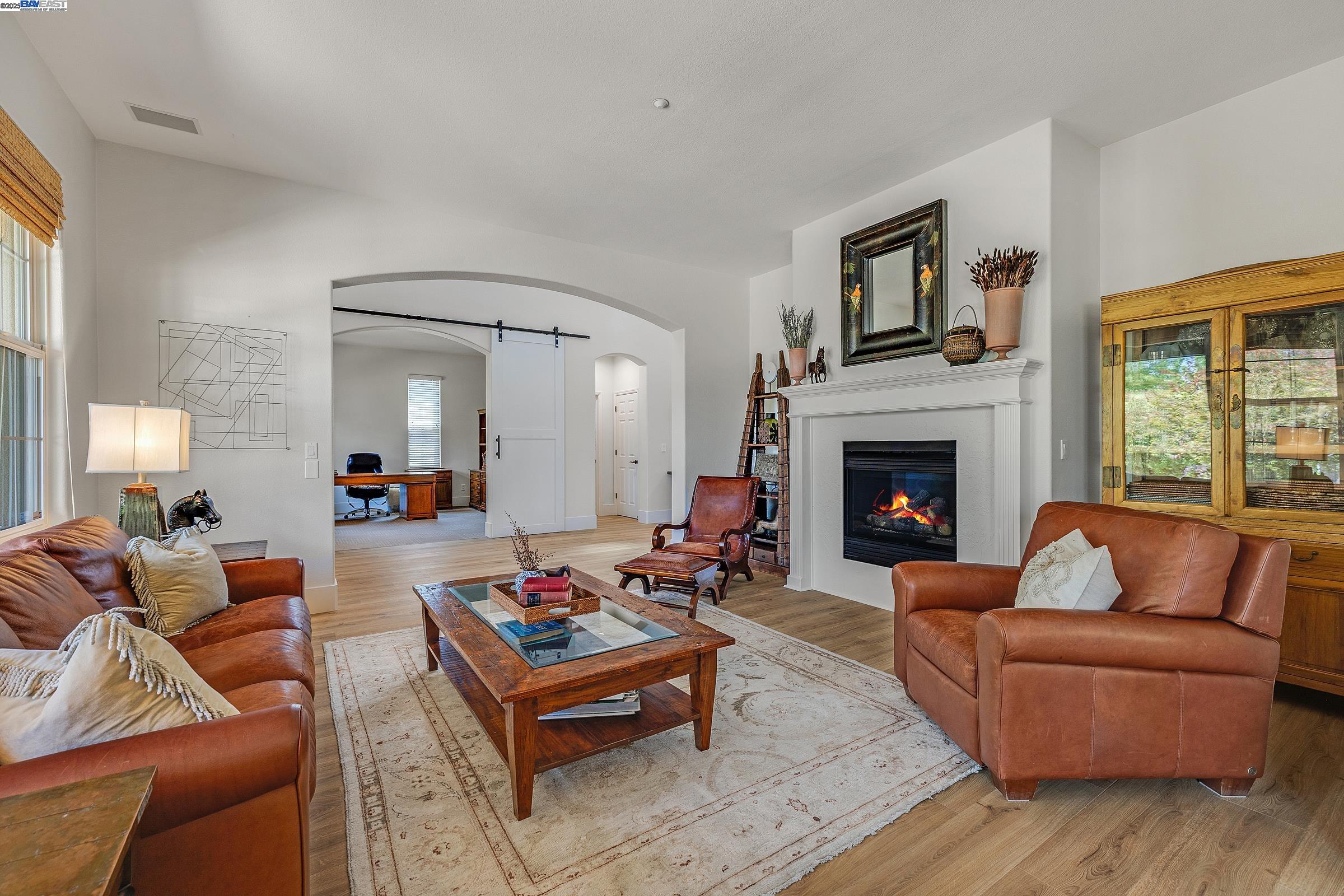 2465 Belmont Dr