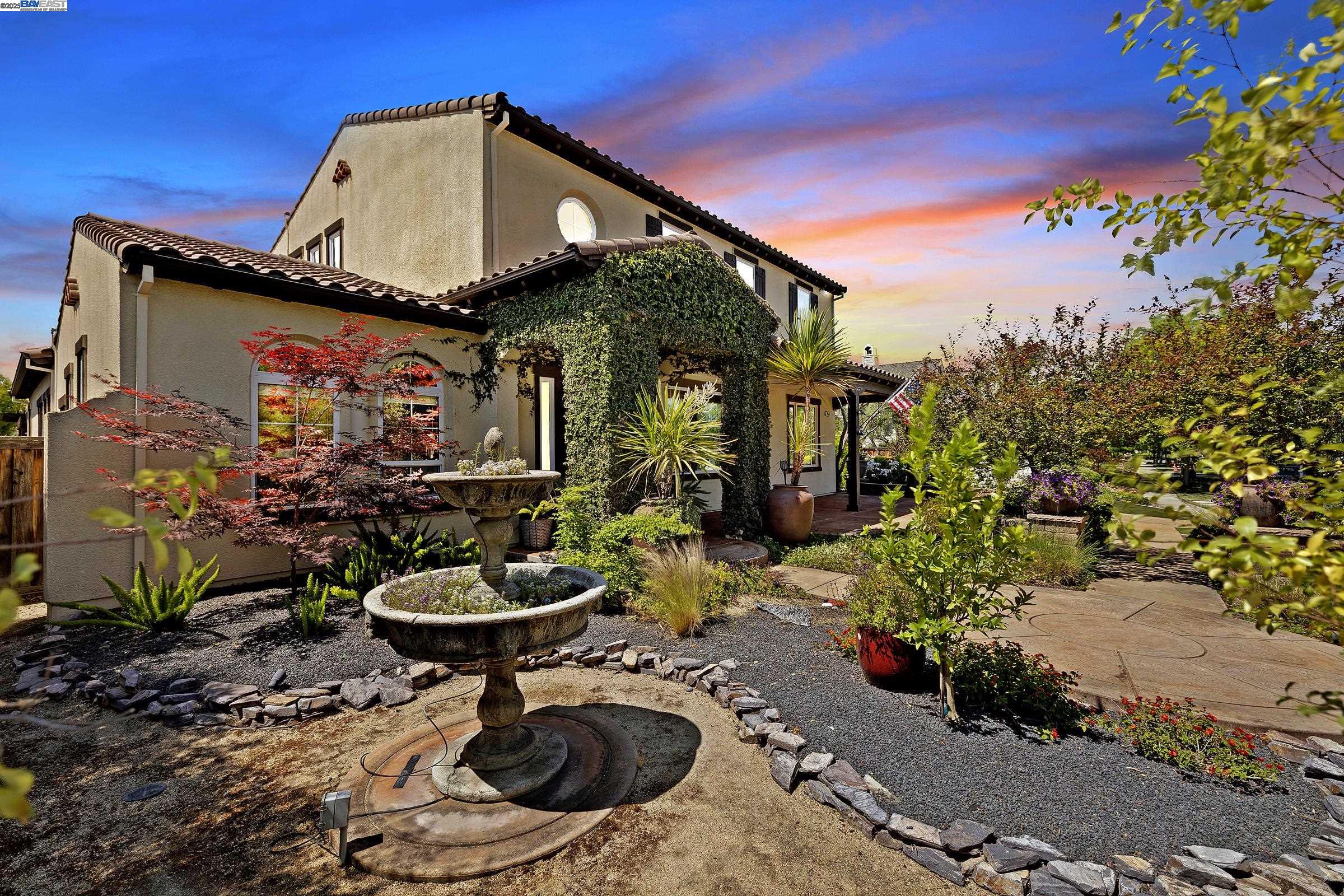 2465 Belmont Dr