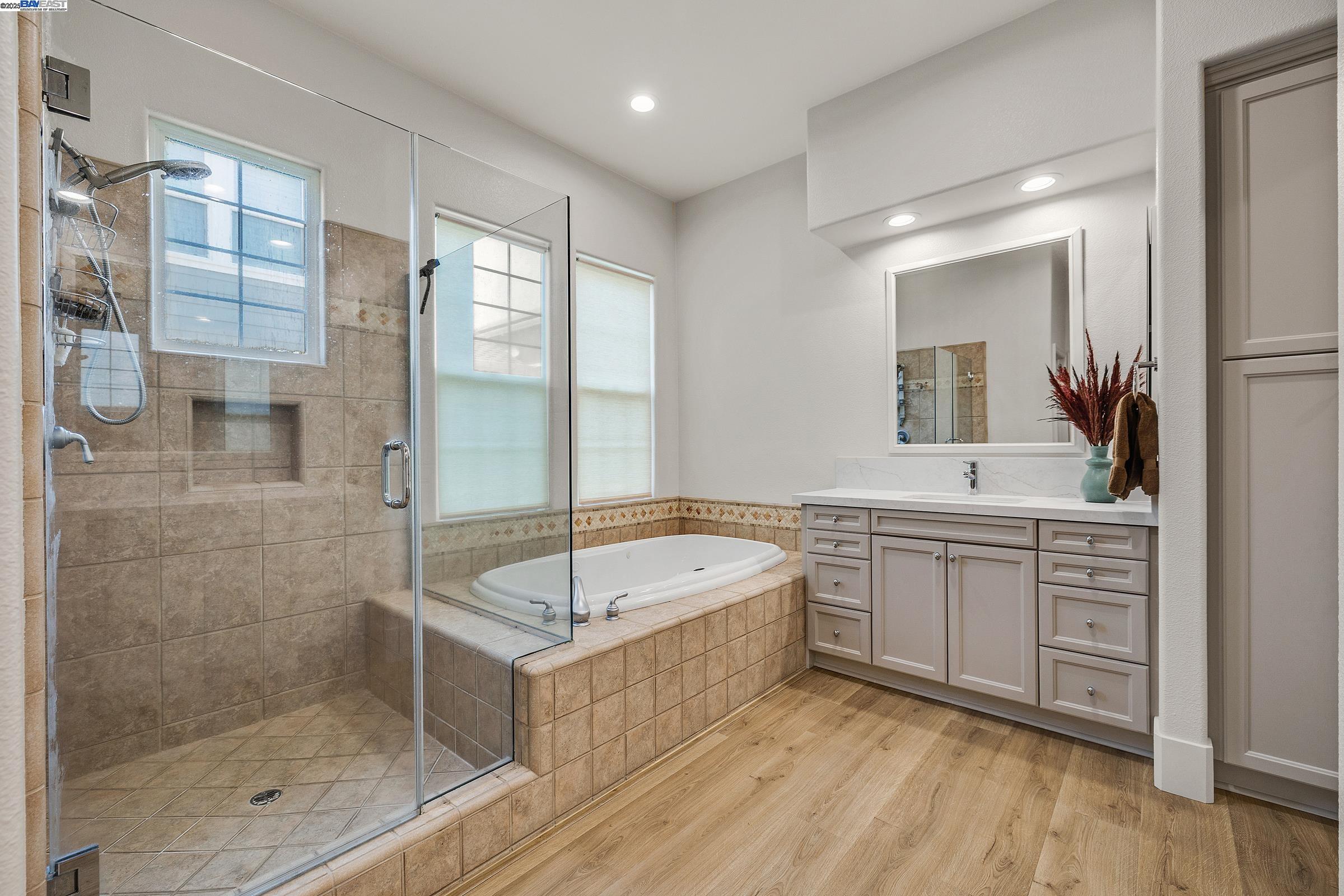 2465 Belmont Dr