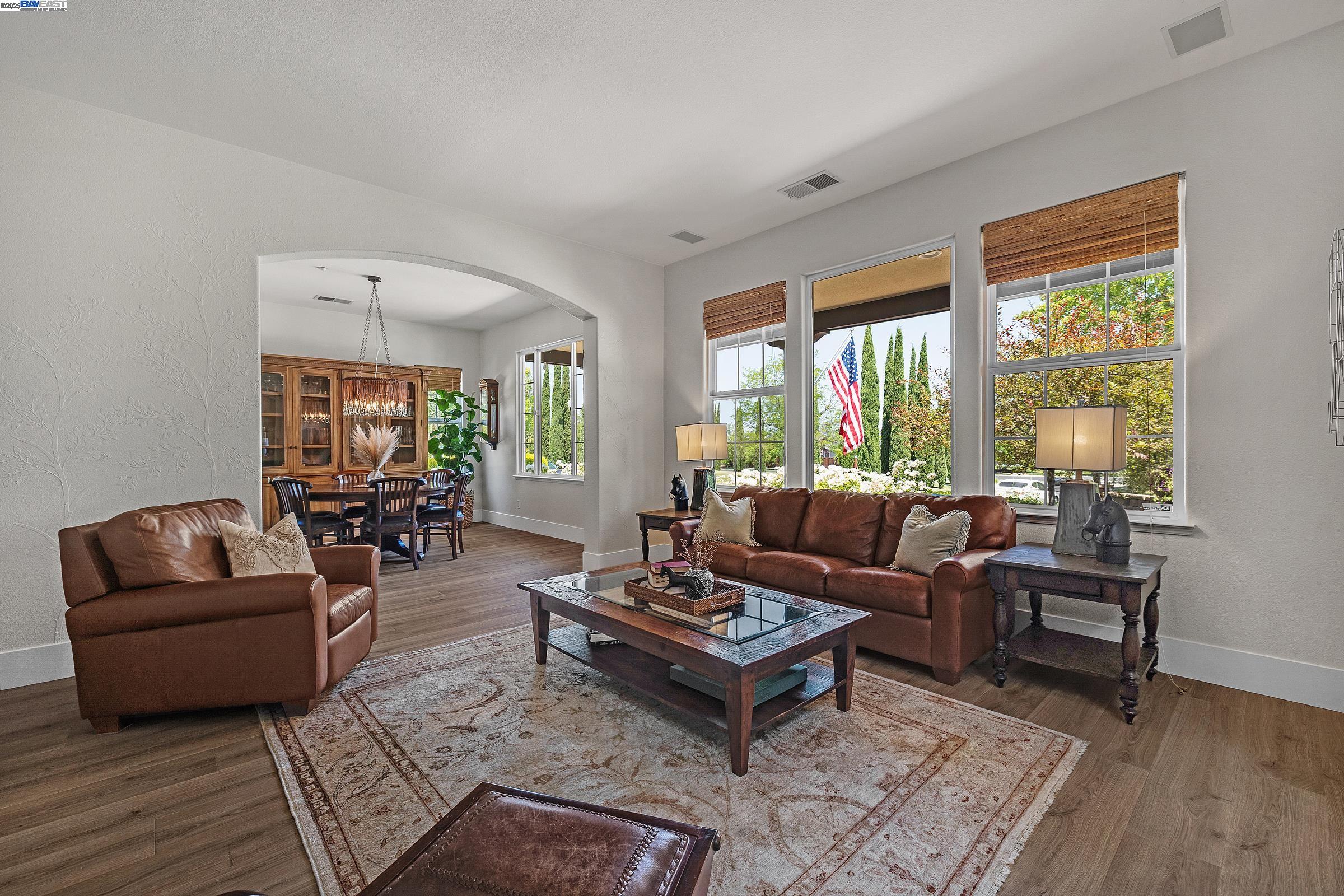 2465 Belmont Dr