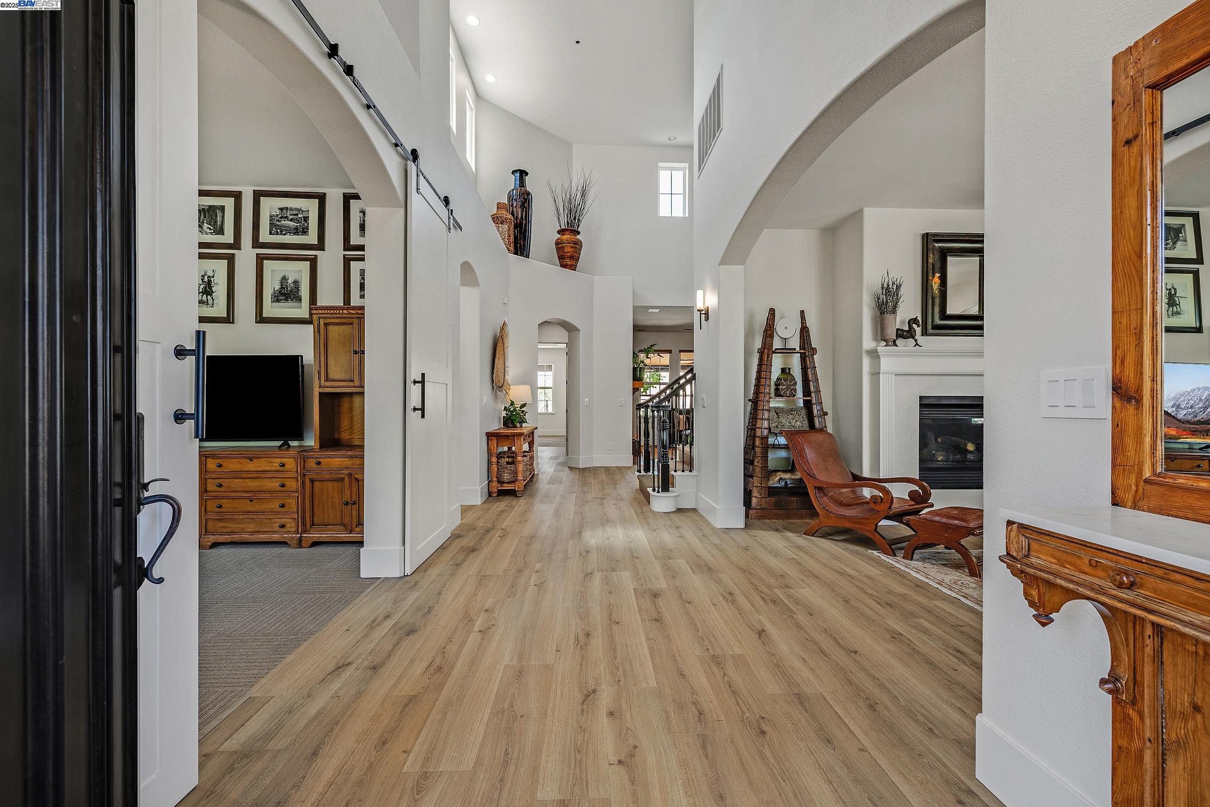 2465 Belmont Dr