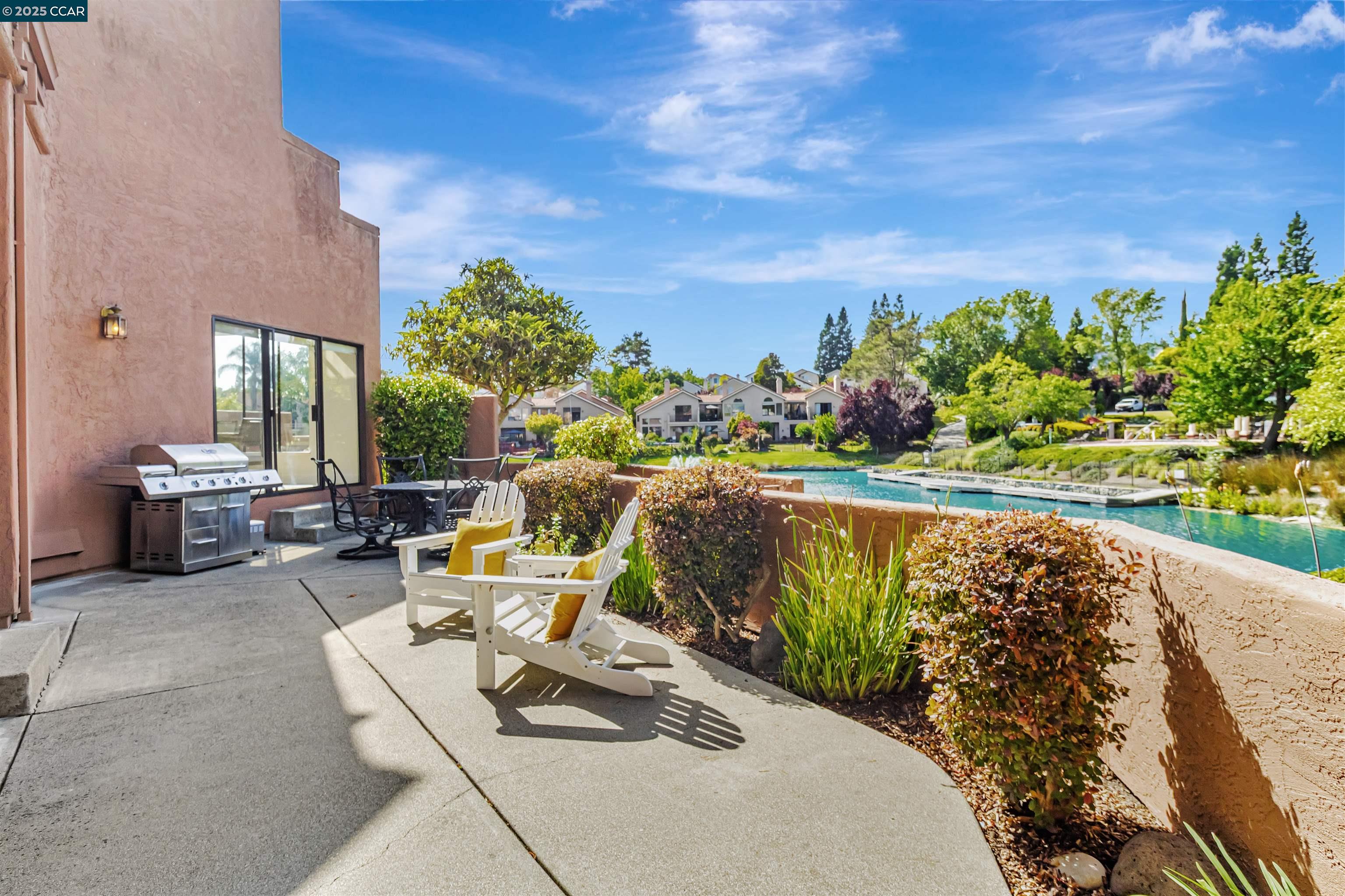 4079 W Lakeshore Dr