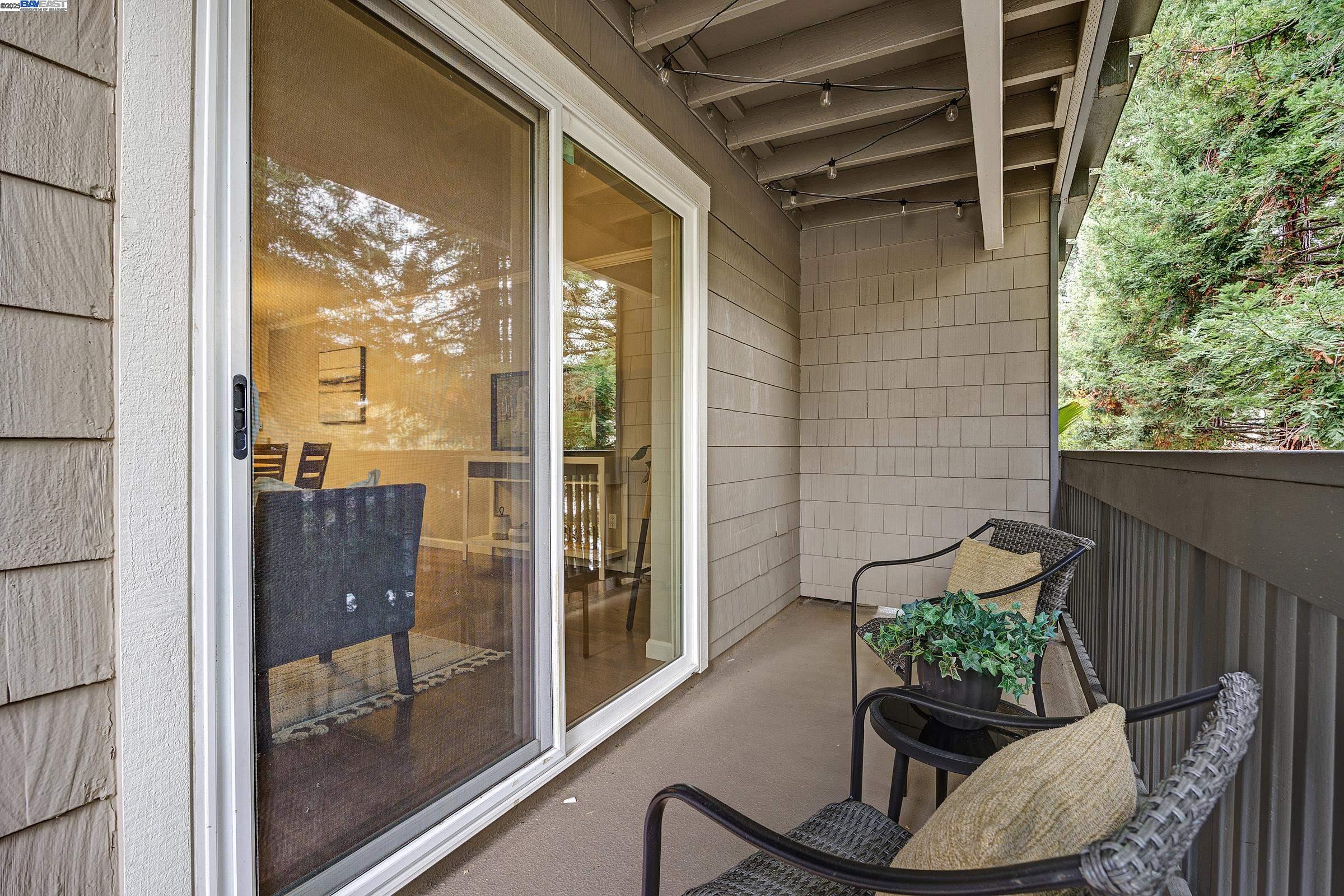3845 Vineyard Ave # F, Pleasanton Unit: F