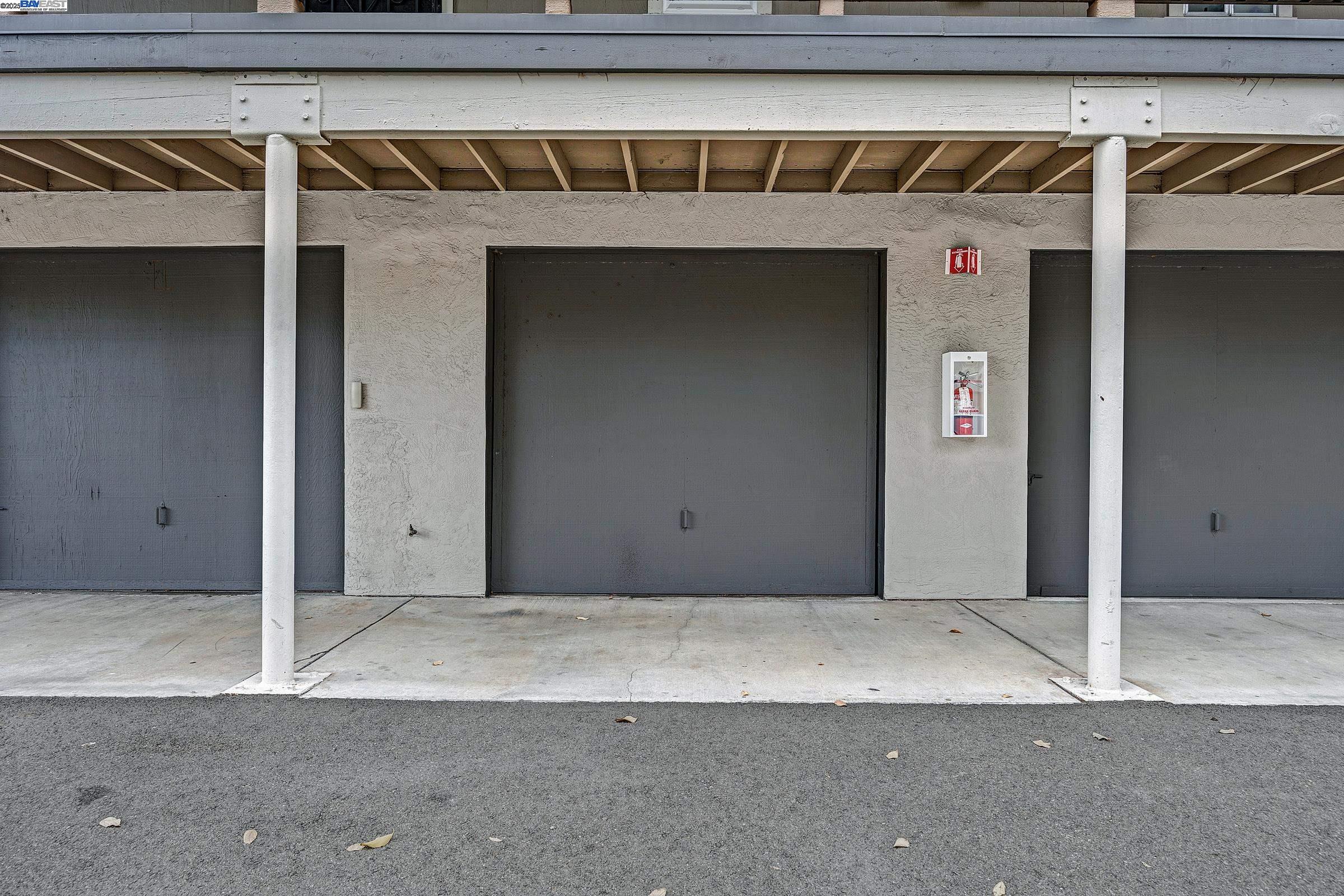 3845 Vineyard Ave # F