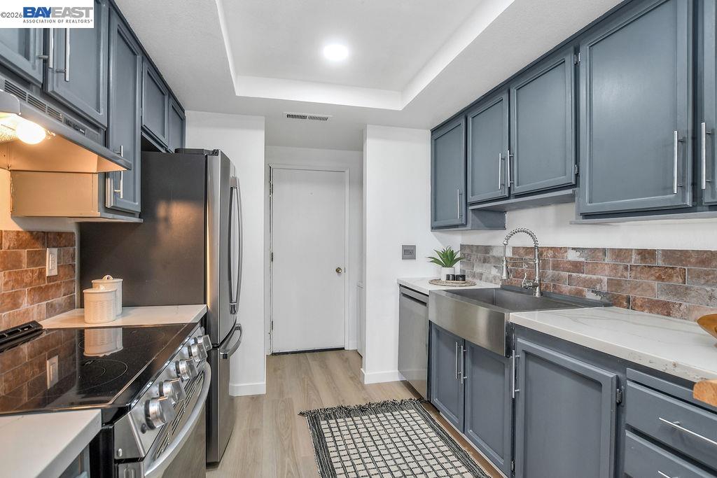 5739 Cutter Loop