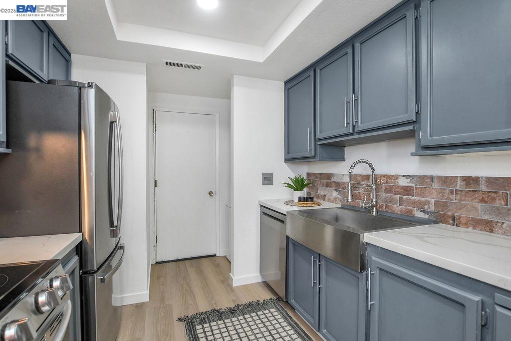 5739 Cutter Loop