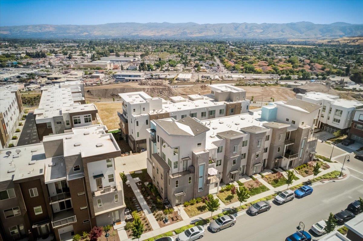 115 Agustin Narvaez Street Unit: 7