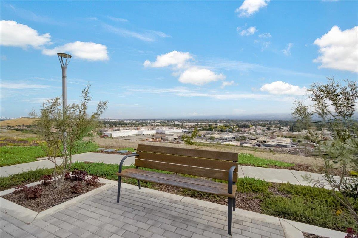 115 Agustin Narvaez Street Unit: 7