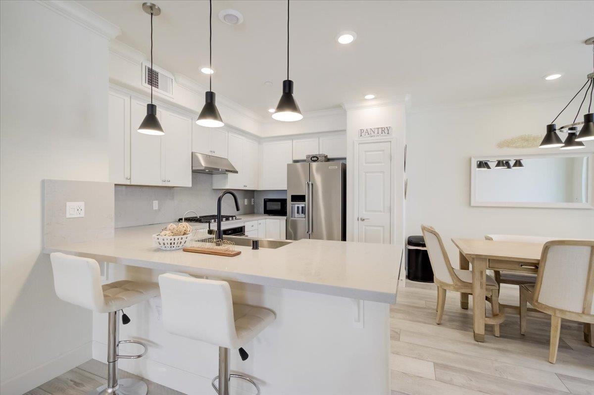 115 Agustin Narvaez Street Unit: 7