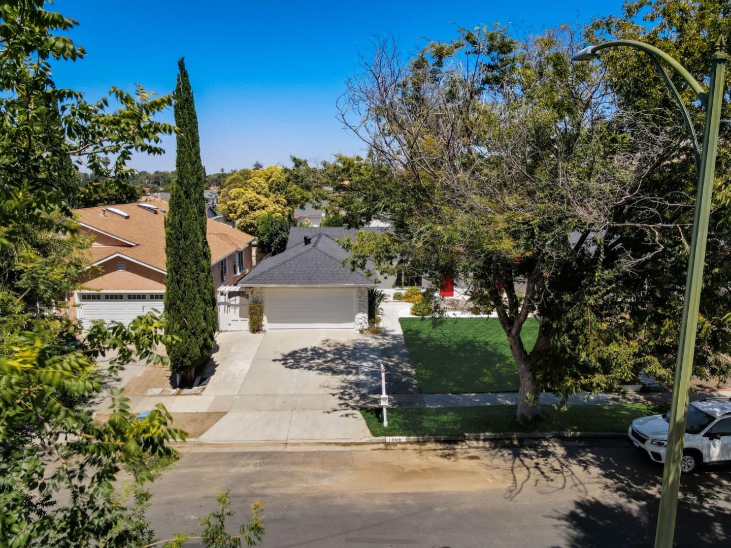 1608 Sierraville Avenue
