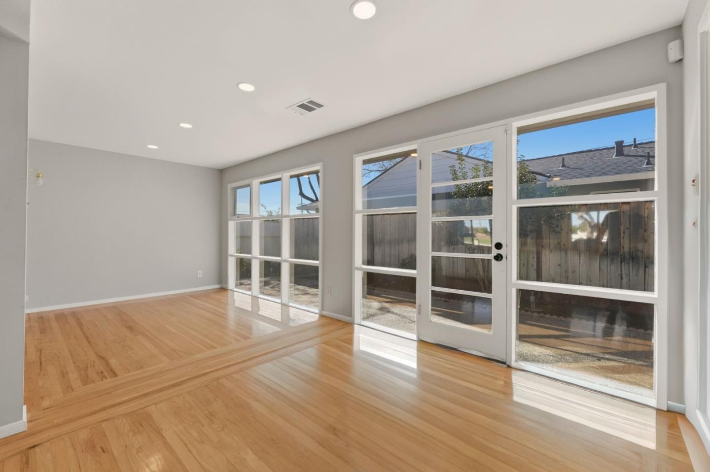 1846 Los Padres Boulevard