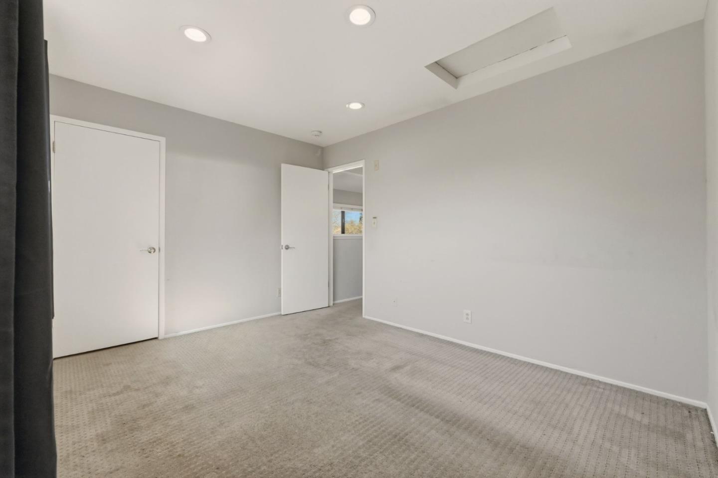 1846 Los Padres Boulevard