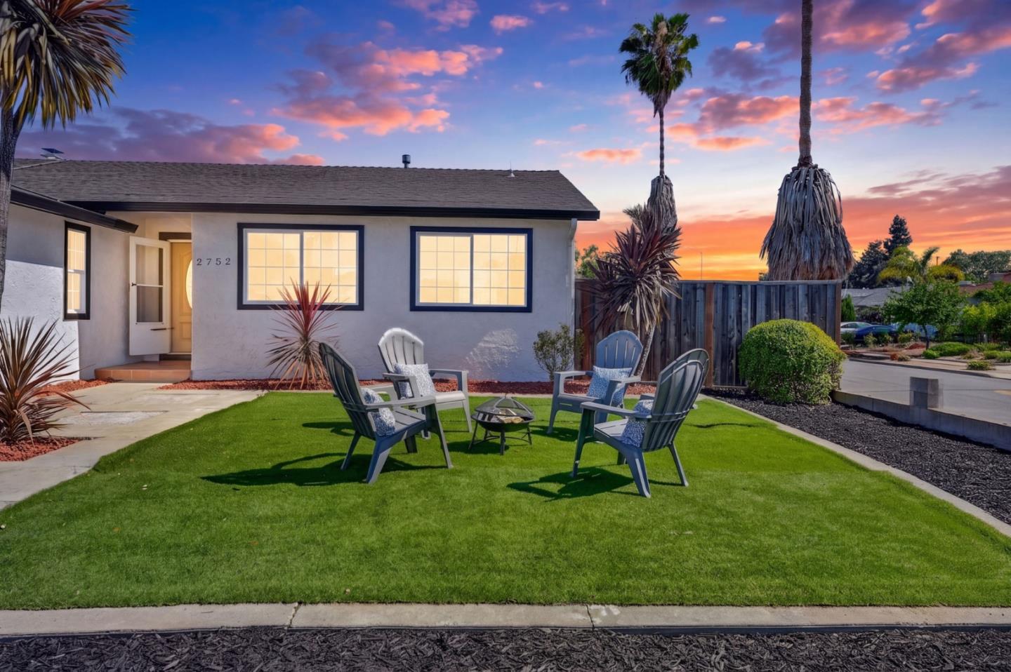2752 Millbrae Way
