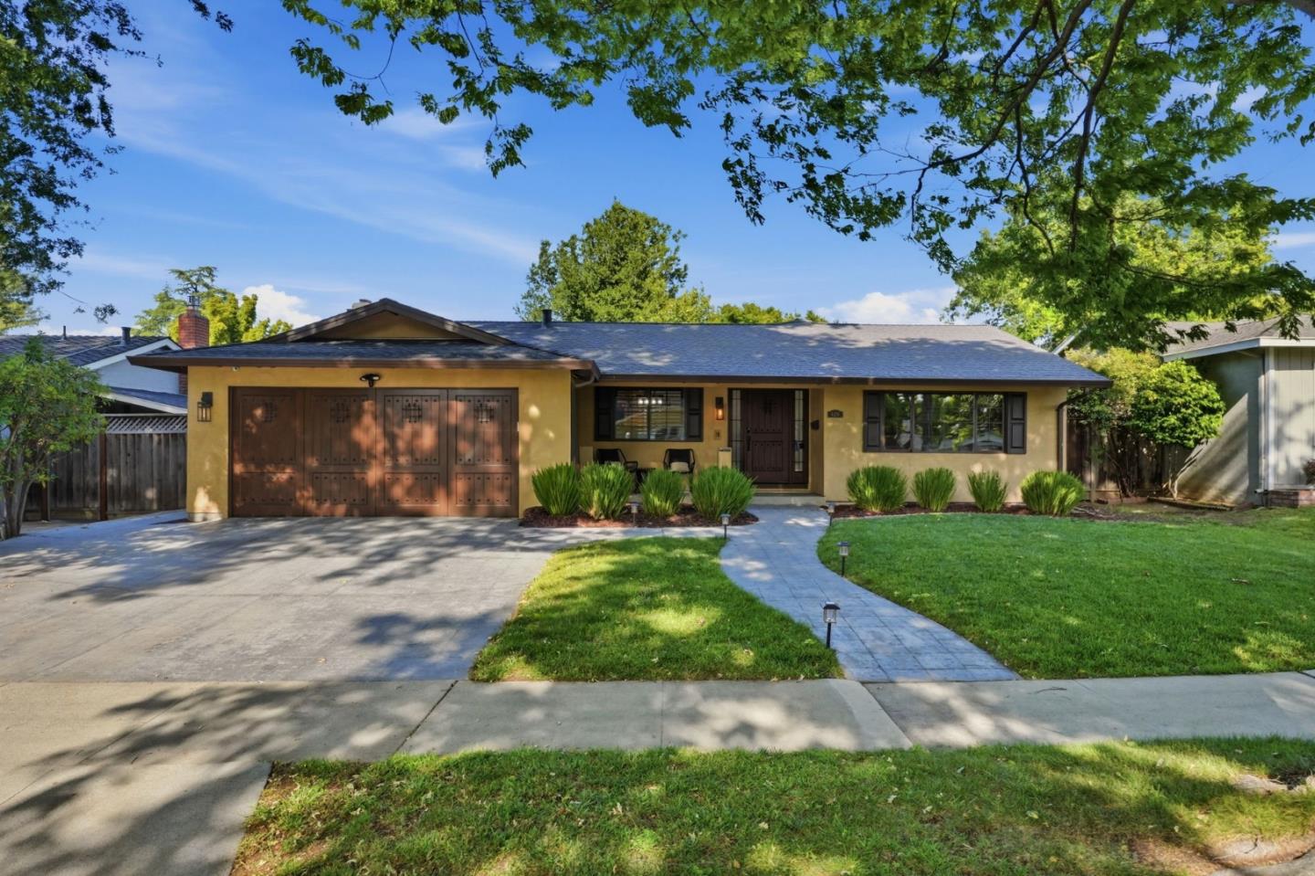 4276 Lynfield Lane